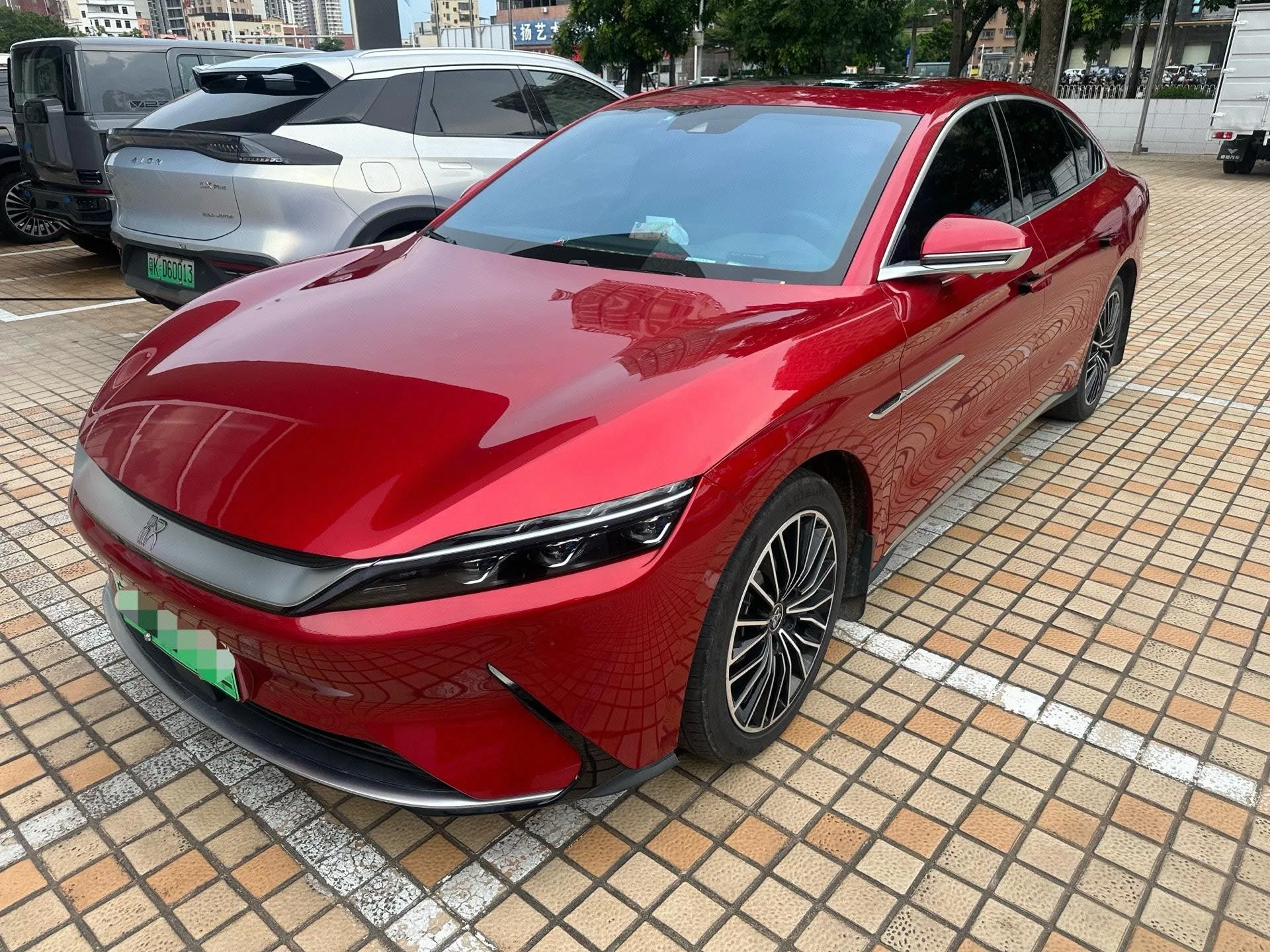 Han 2021 EV Standard Range Luxury Edition