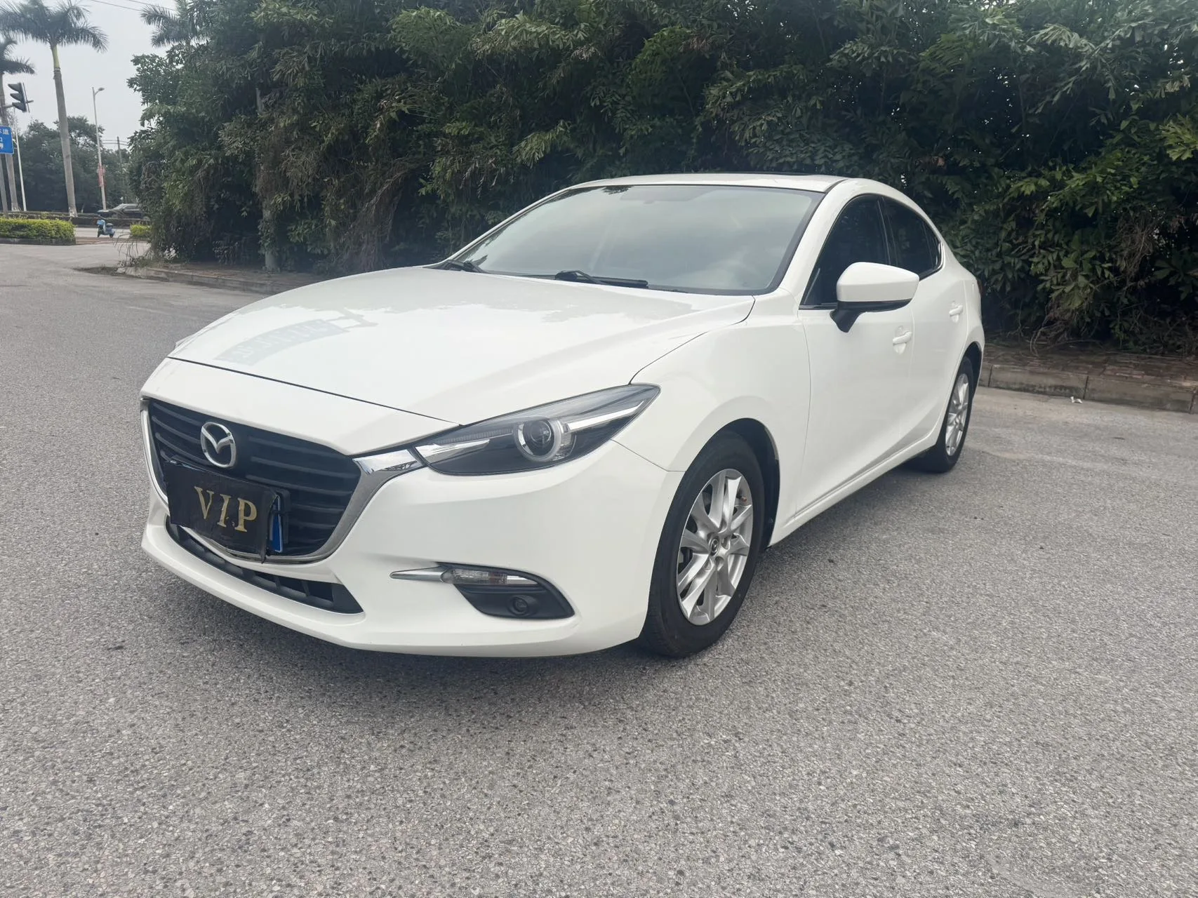 Mazda3 Axela 2017 Sedan 1.5L Automatic Luxury (China VI Emission Standard)