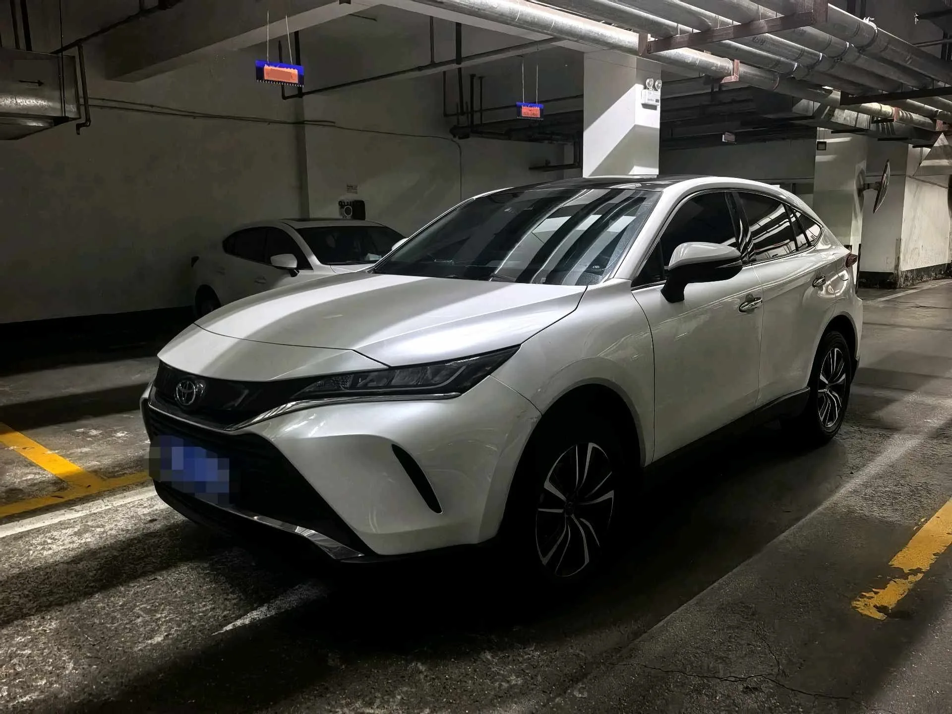 Lingfang HARRIER 2022 Model Year 2.0L CVT Front-Wheel Drive Progressive Edition