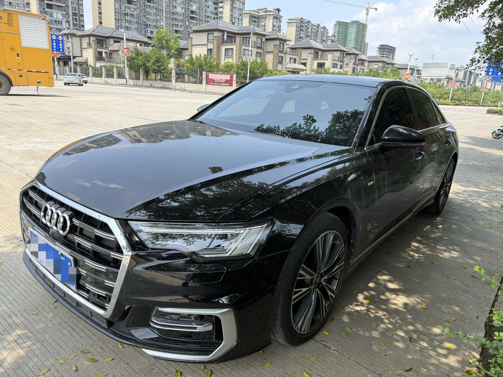 奥迪 2024 A6L 2.0TFSI 45TFSI 优质的 动态的 版 自动的