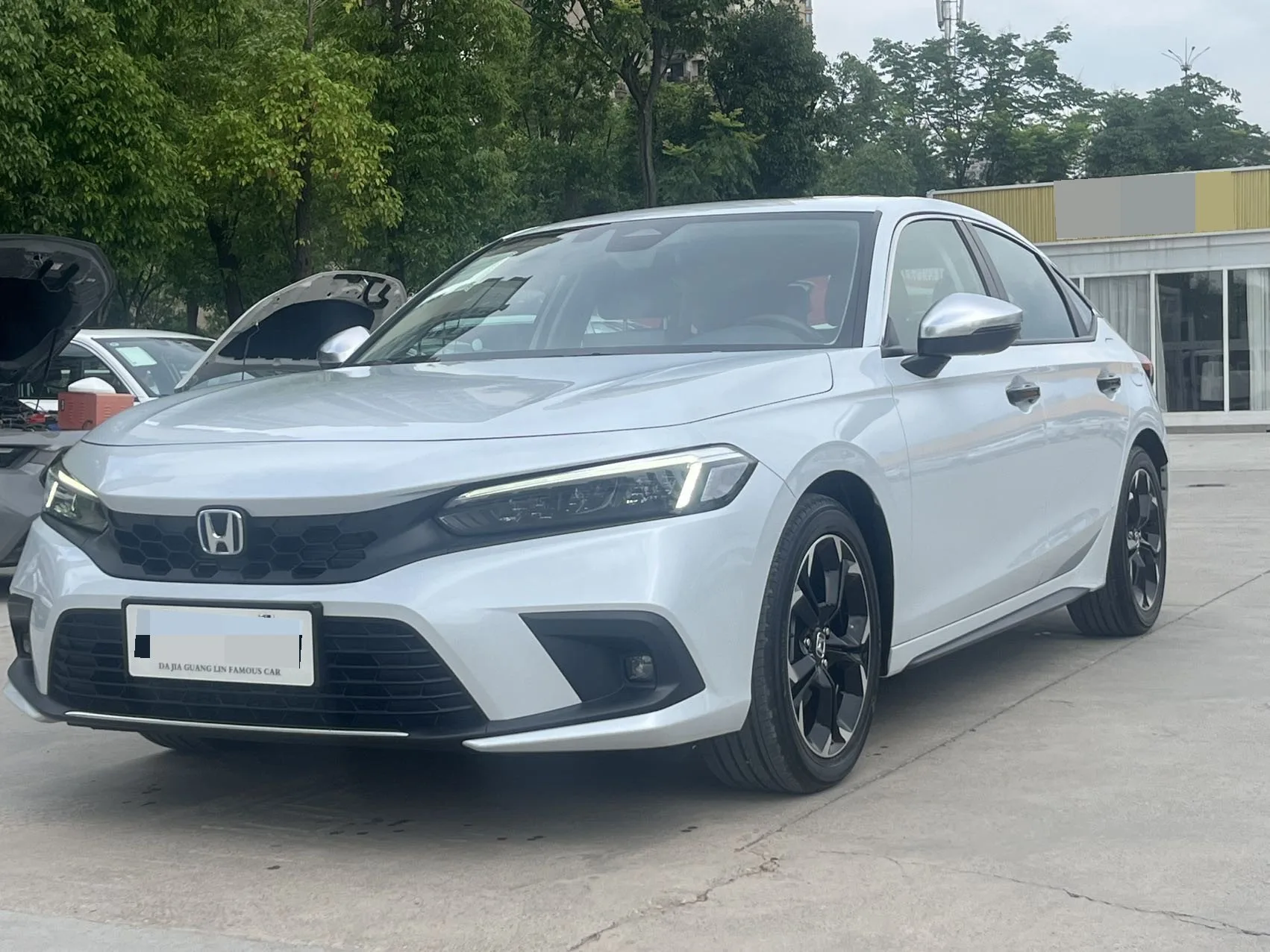 2023 Honda Civic Hatchback 2.0L e:HEV Base Model
