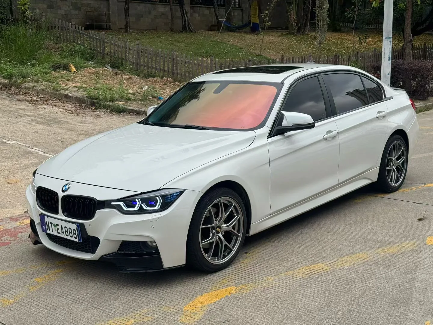 BMW 3 Series 2015 316Li Fashion Edition