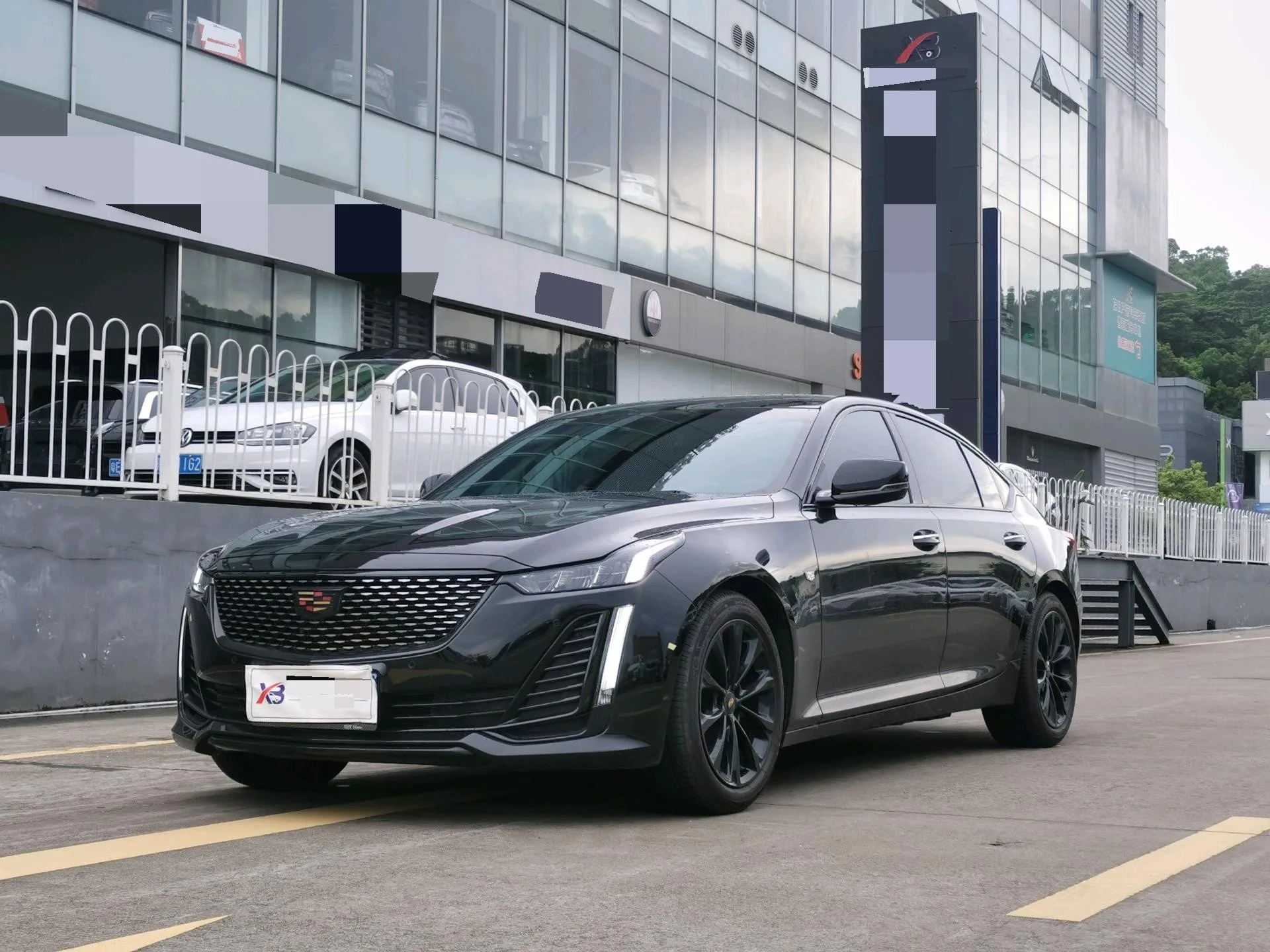 2023 Cadillac CT5 28T Luxury (Standard Edition)