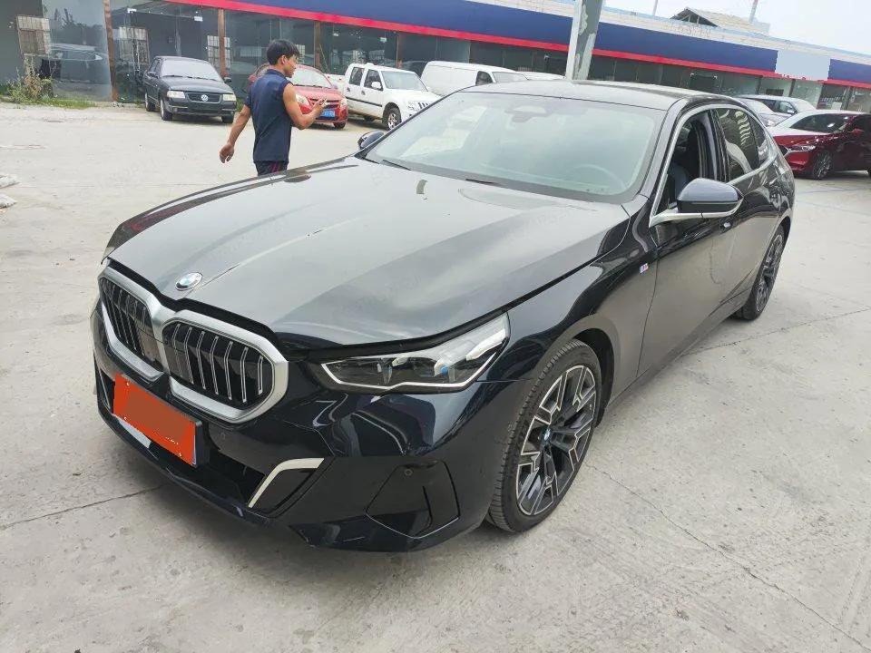 2024 BMW 5 Series 530Li 48V 2.0T Luxury M Sport Package Automatic