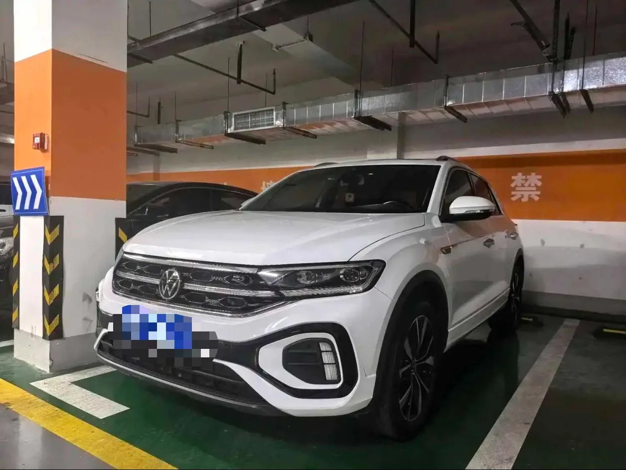 Volkswagen 2025 T-Roc 1.5TSI 300TSI Front-Wheel Drive "Chenguang" Edition (Facelift) Automatic Transmission
