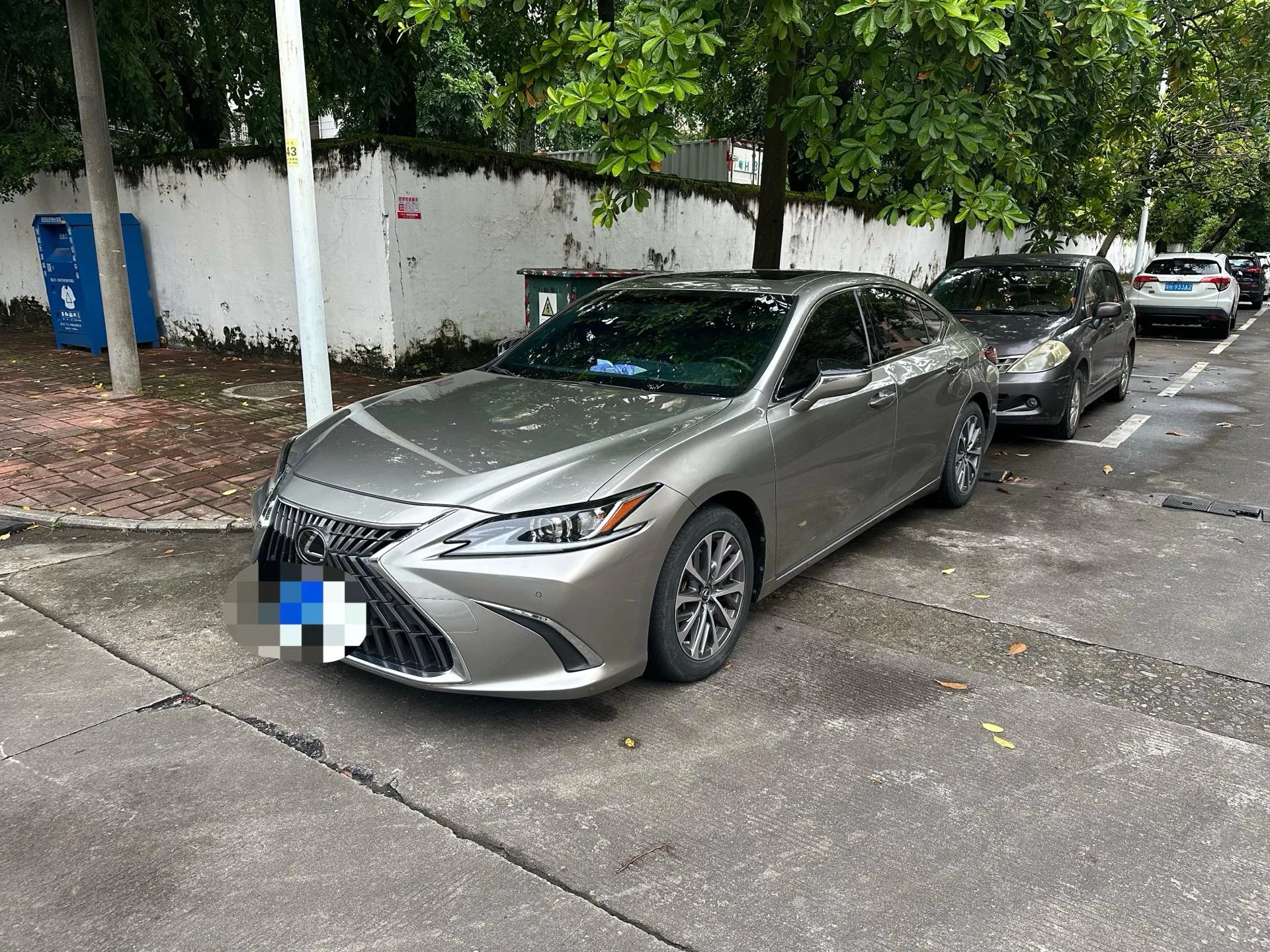 Lexus ES 2022 200 Premium Edition