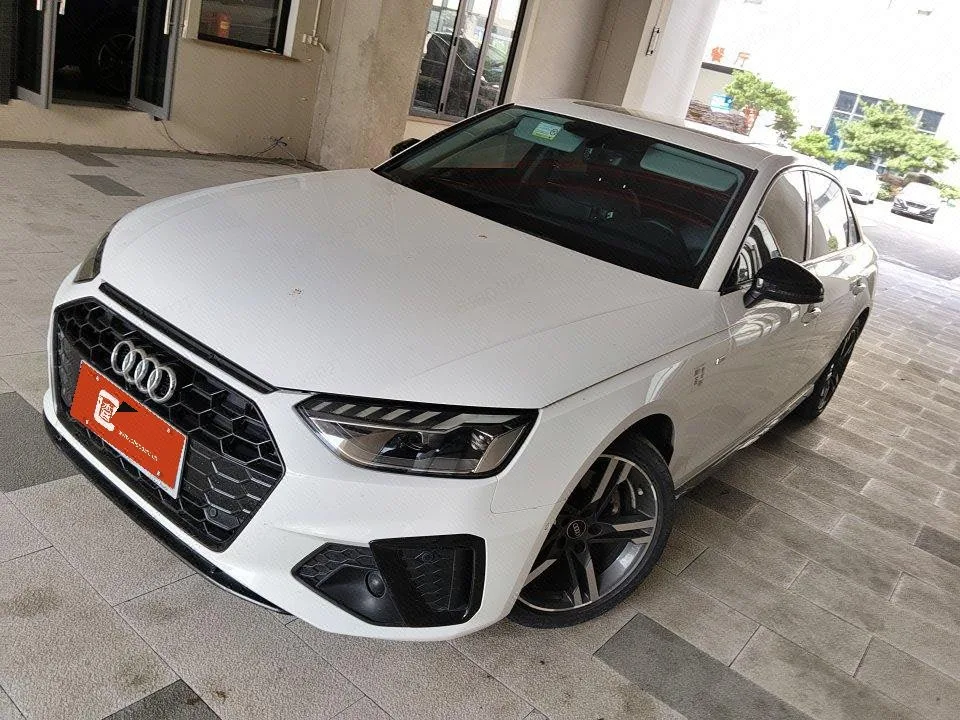 Audi A4L 2022 40 TFSI Luxury Dynamic