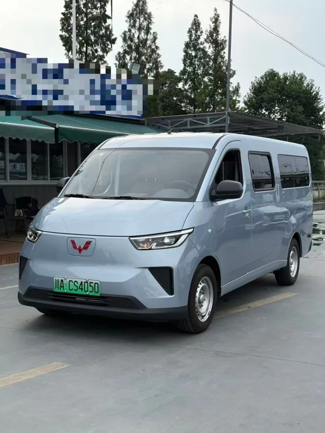 Wuling 2025 Yangguang 400km Bus Edition Comfort Trim, Automatic Transmission
