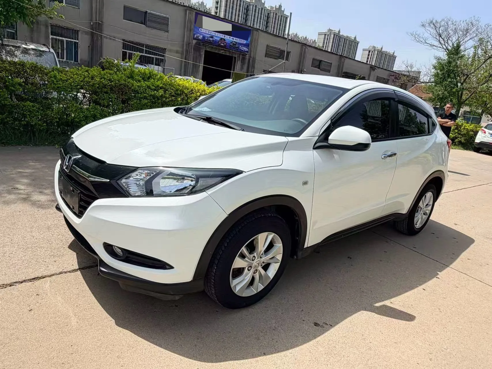 Vezel 2017 Model Year 1.5L CVT Front-Wheel Drive Comfort Trim
