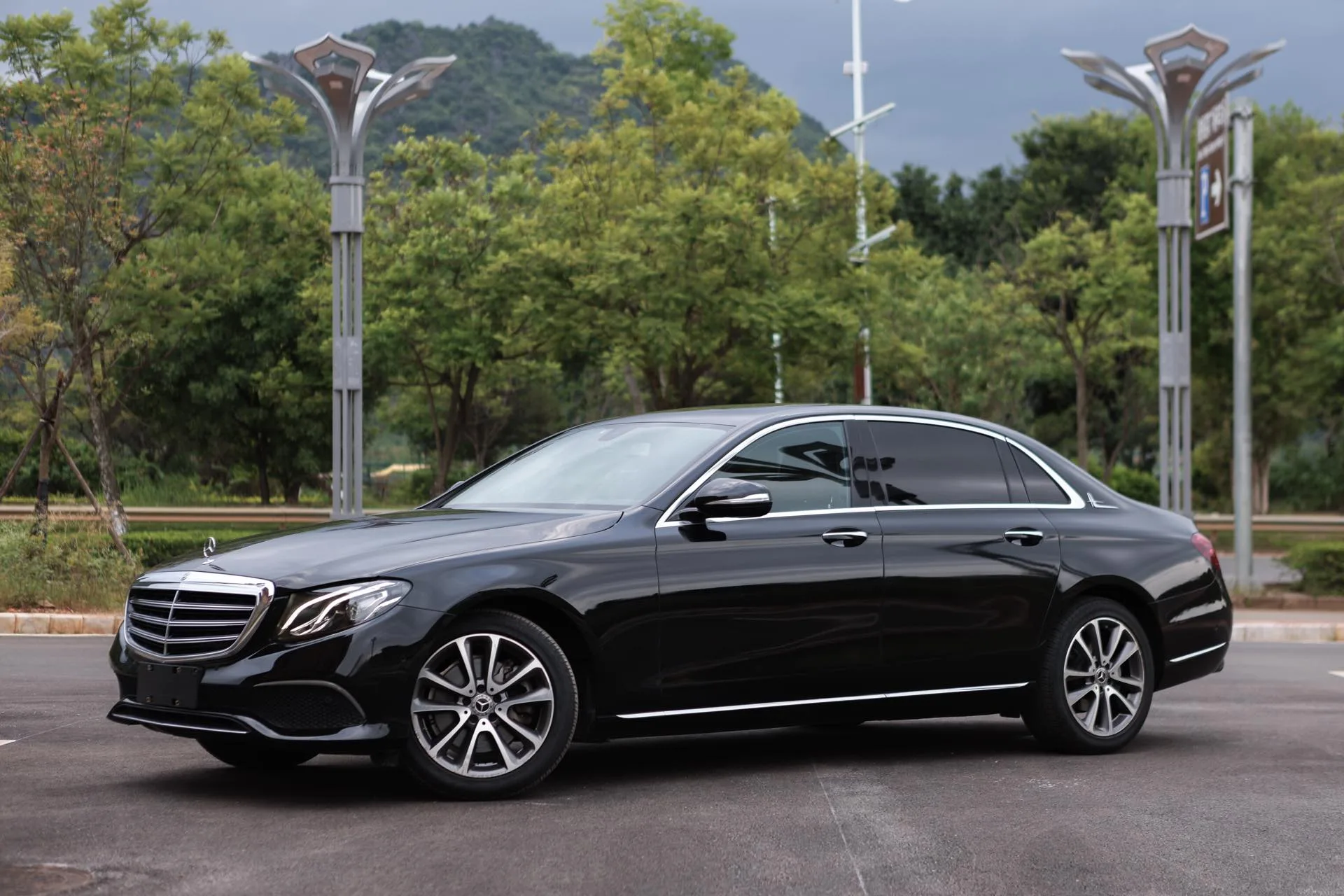 2019 Мерседес-Бенц E-класс И 260 L