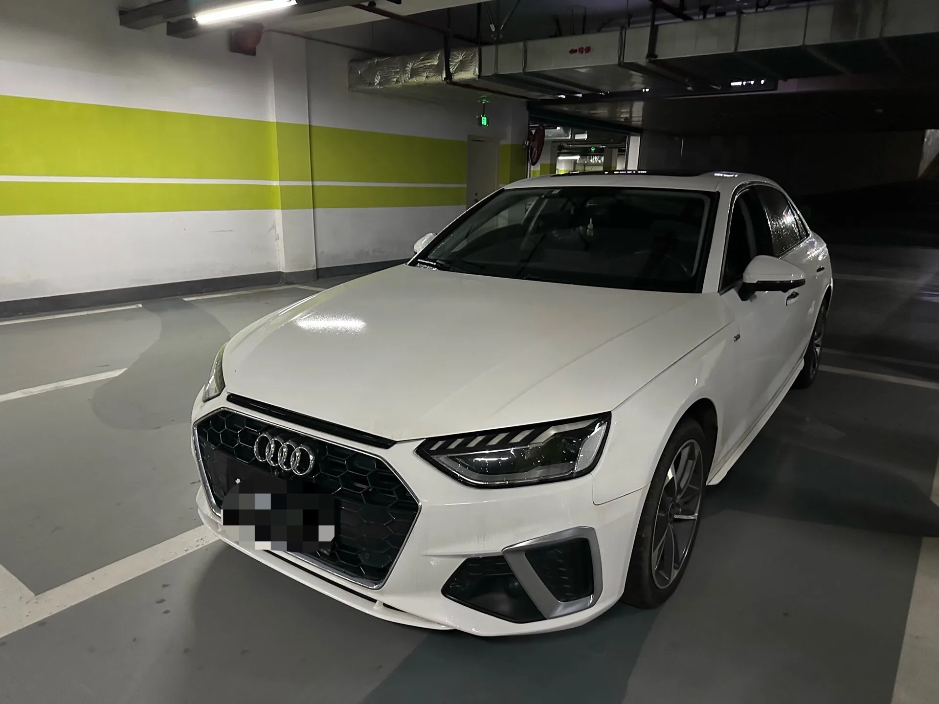 Audi A4L 2022 40 TFSI Fashion Dynamic Edition