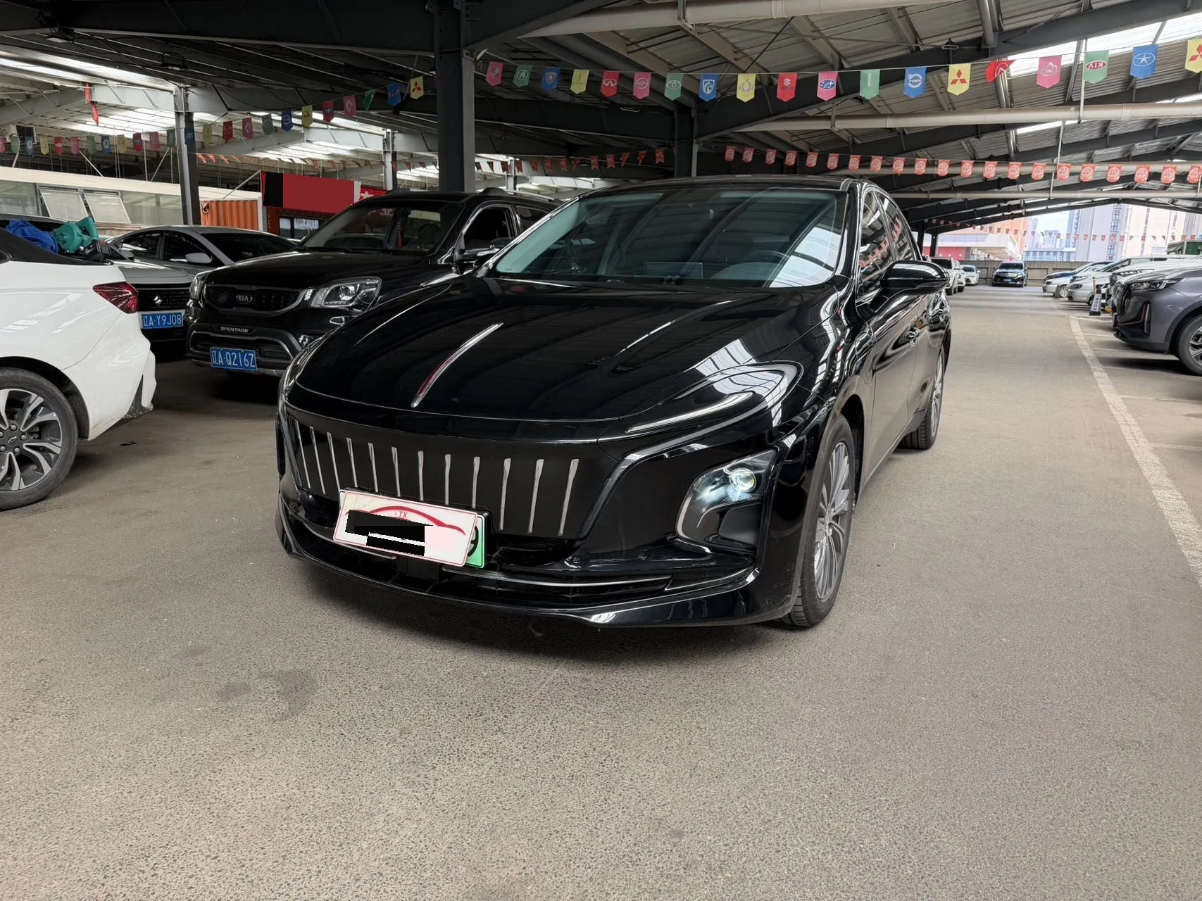 Hongqi E-QM5 2022 Model, 431km Charging Enjoyment Edition