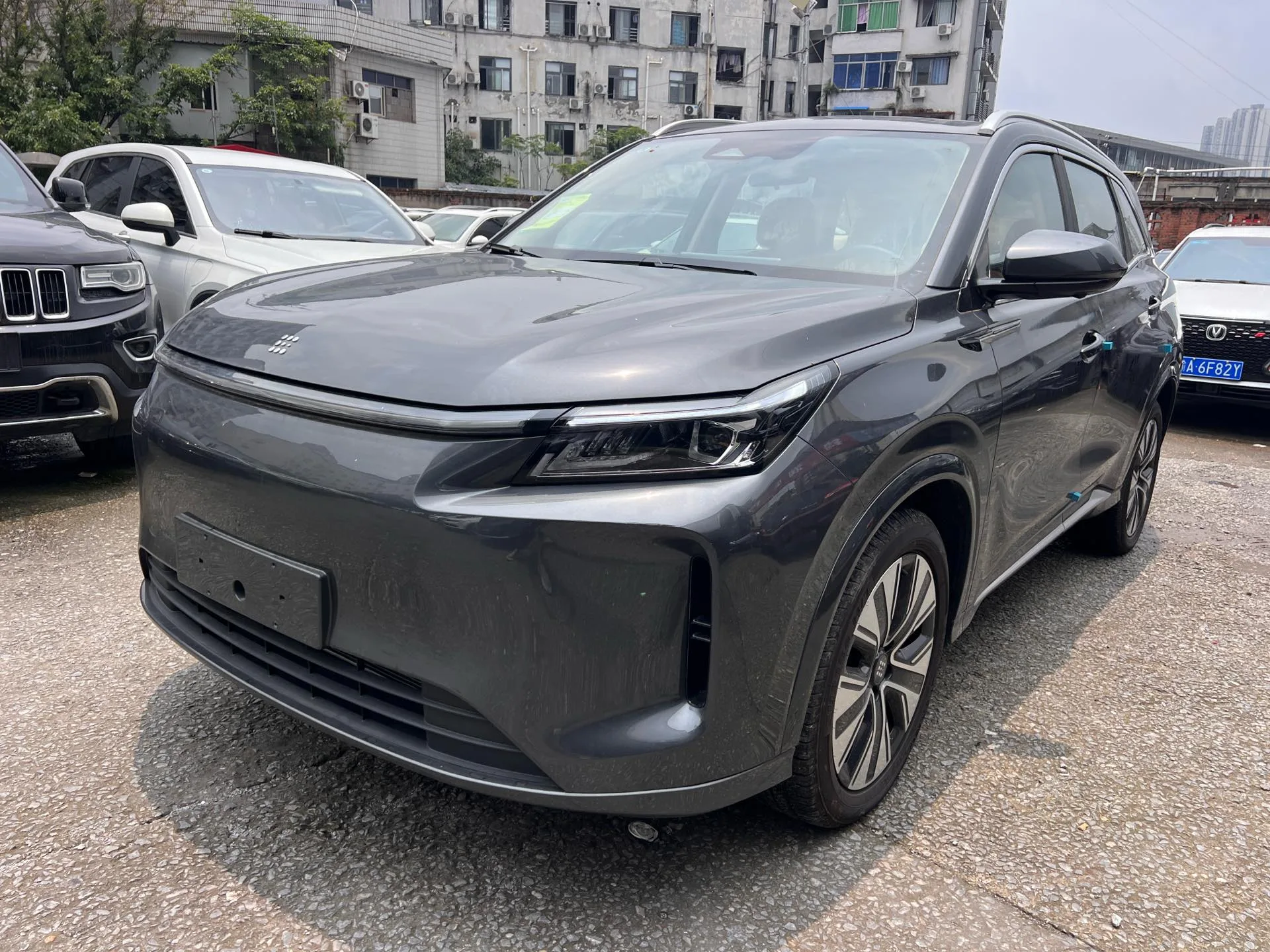 Blue Electric E5 PLUS 2026 Model, 165km Long Range First Enjoy Edition Max 7-Seater