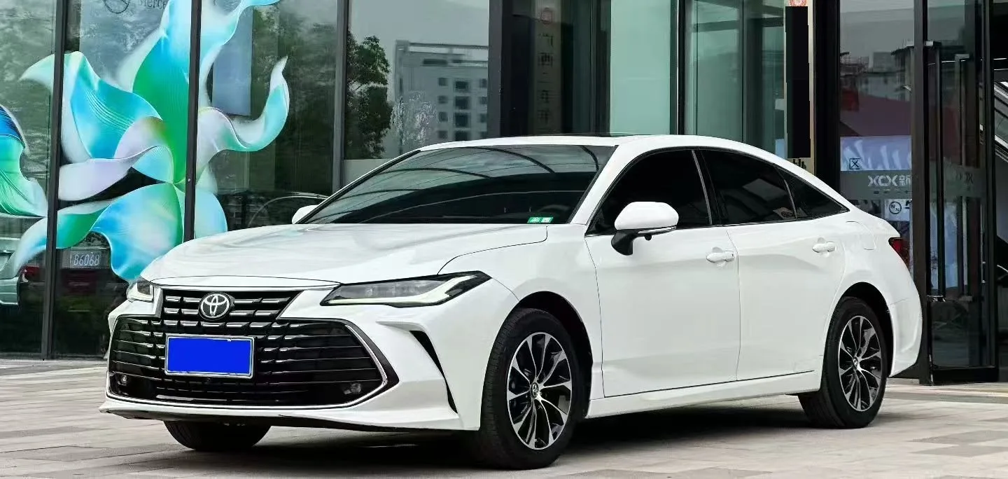 2023 Toyota Avalon 2.0L CVT Premium Edition (Automatic)