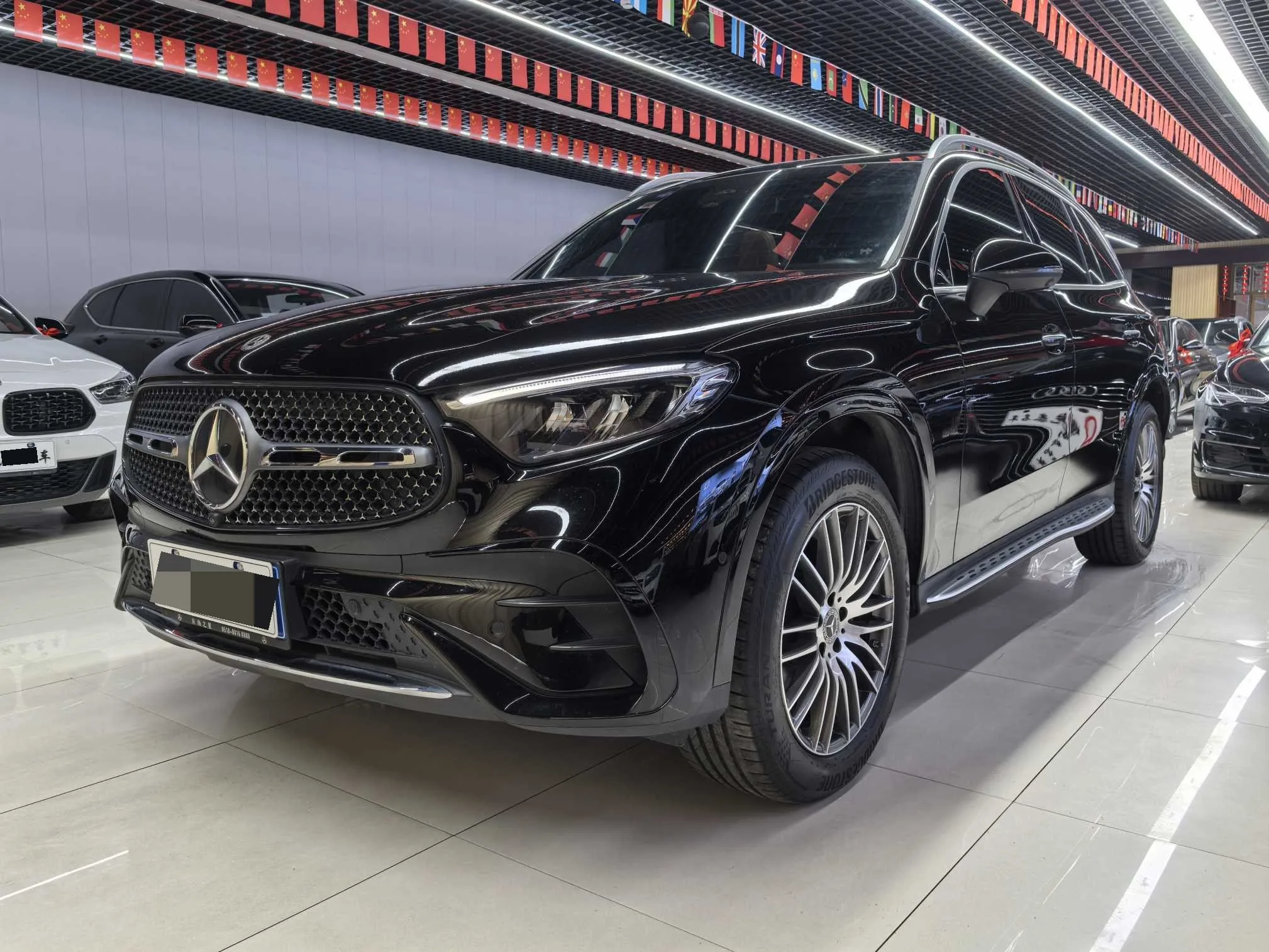 Mercedes-Benz 2023 GLC 300 L 4MATIC 48V 2.0T Sport 5-Seater (Facelift) Automatic Transmission