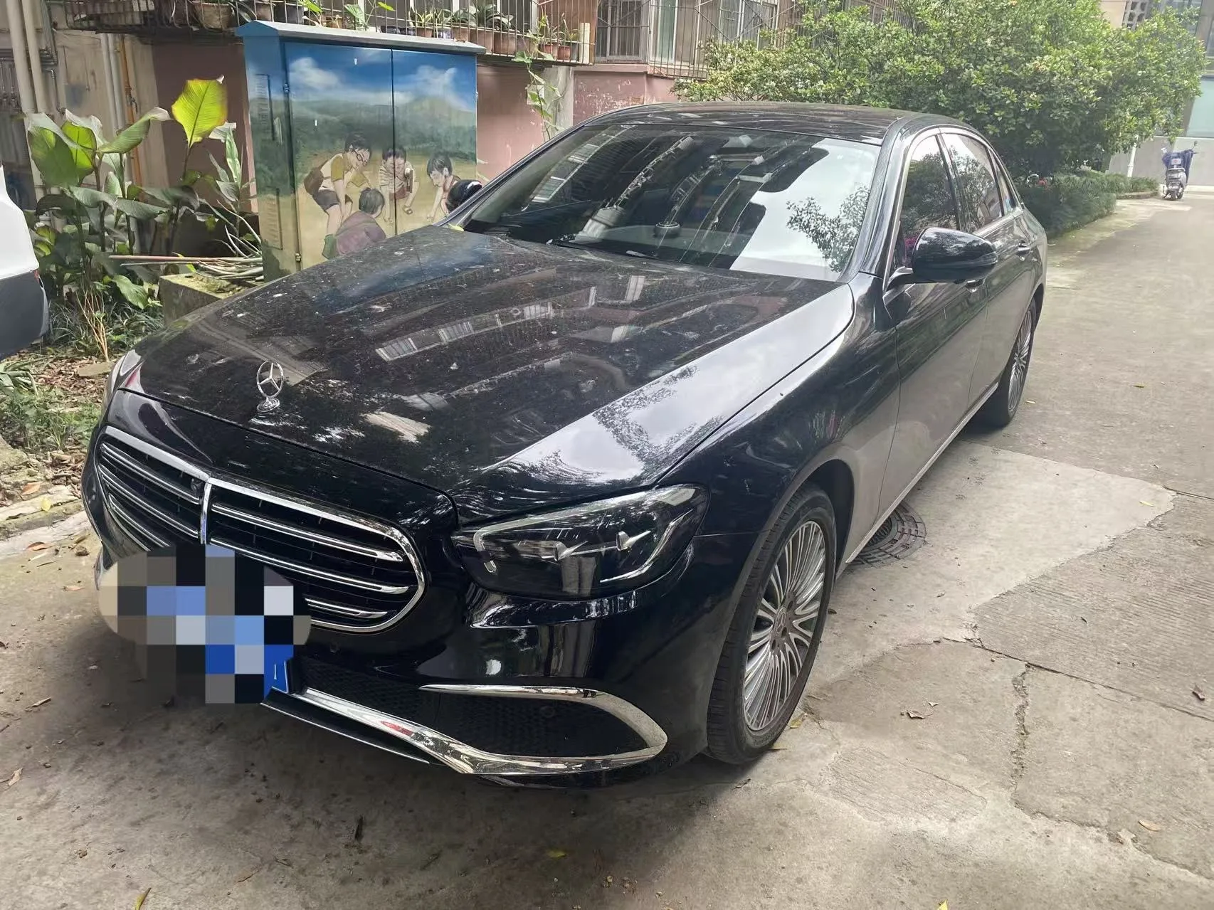 Mercedes-Benz E-Class 2023 E 300 L Fashion Edition