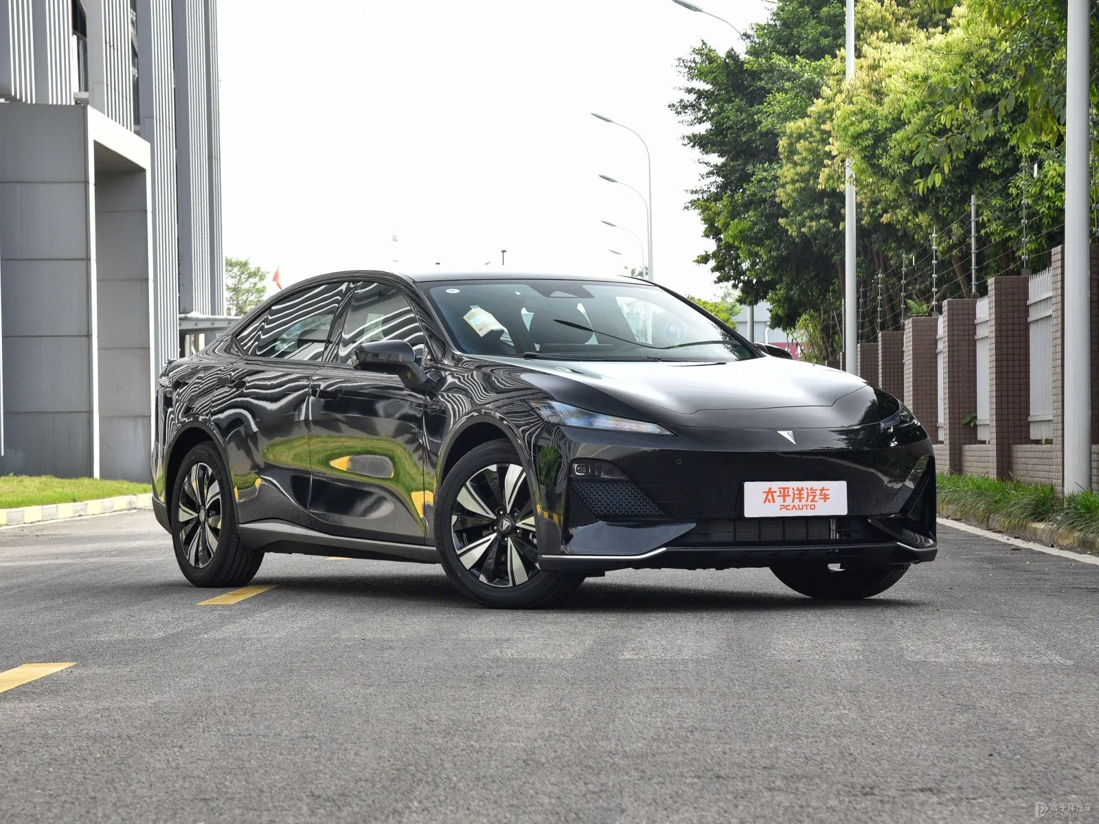 Changan Deepal SL03 Extended Range Elite Edition — Authorized new car for export from China (listing thumbnail)