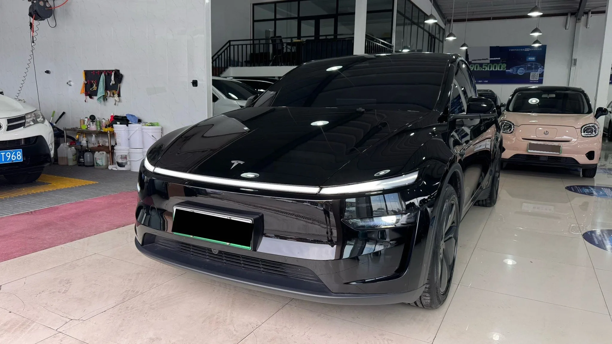 Tesla 2026 Model Y Long Range All-Wheel Drive Automatic