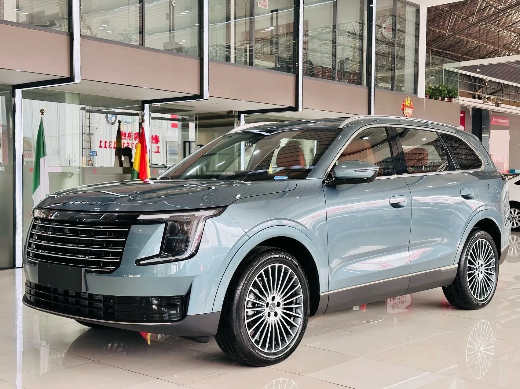 Jietu 2025 X70L 2.0TD Flagship 7-Seater Automatic