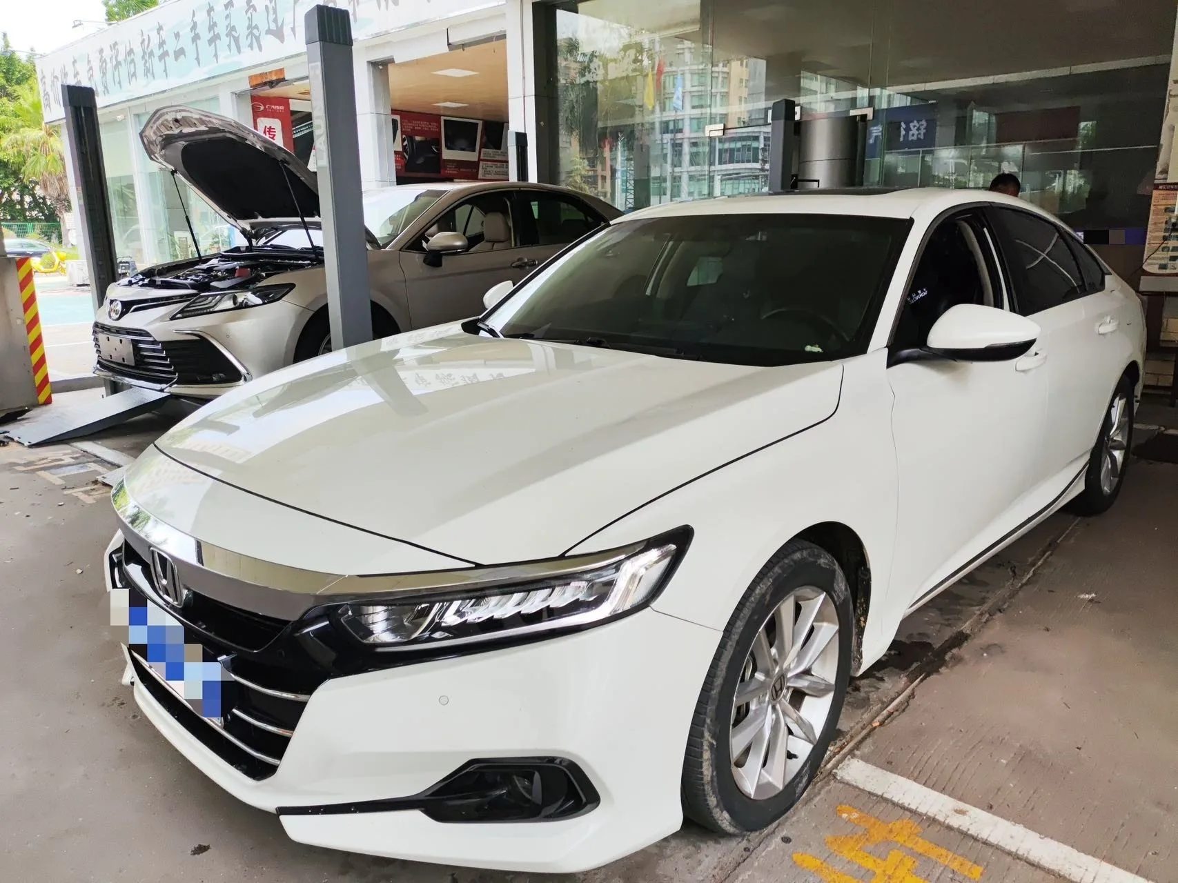 2022 Honda Accord 260TURBO Luxury Edition
