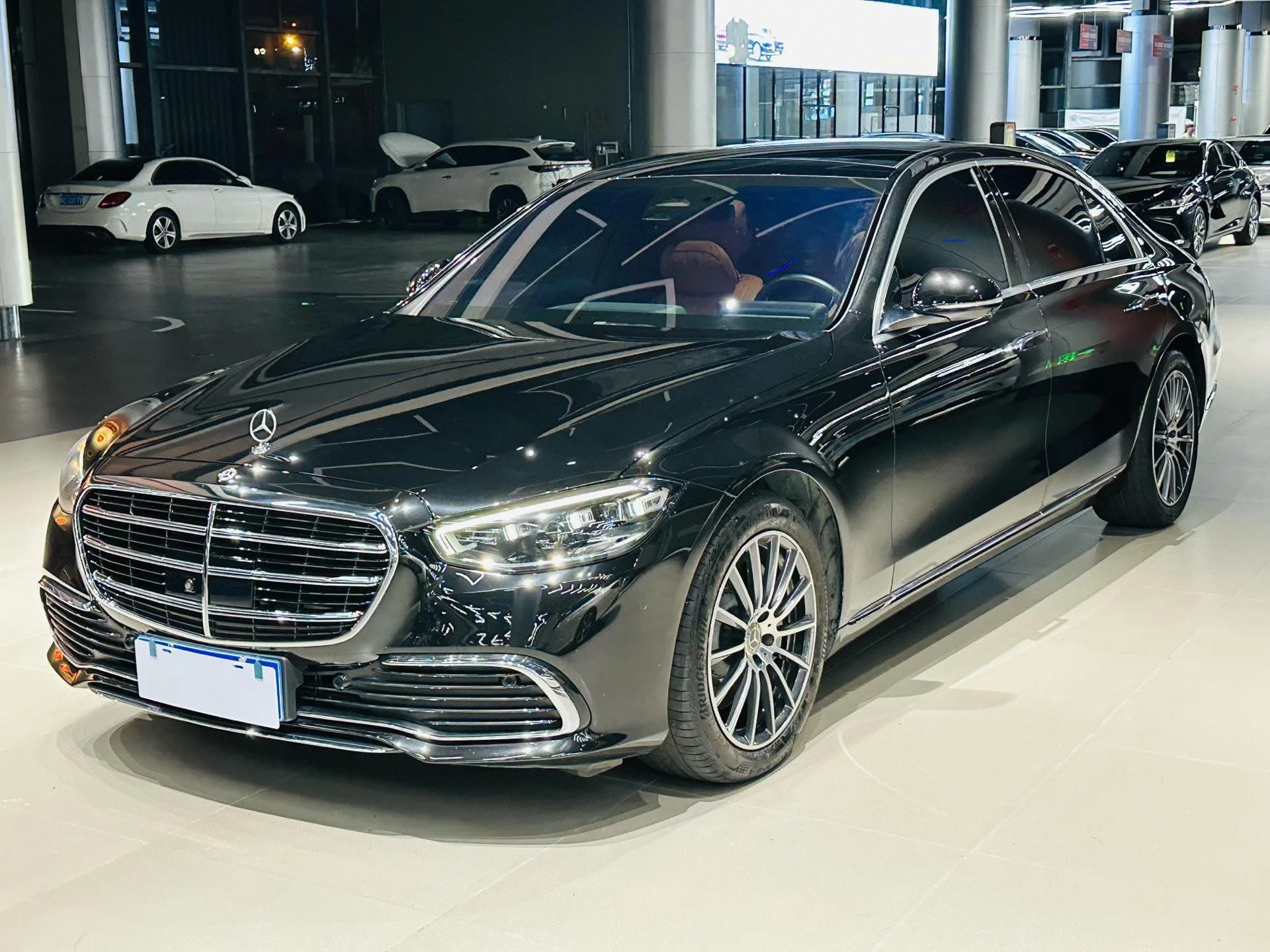 Мерседес-Бенц S-класс (Импортный товар) 2023 С 400 L 48 В 2,5Т Роскошь Автоматический