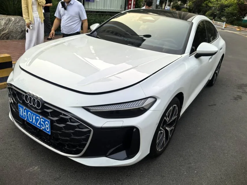 Audi A5L Sportback 2026 TFSI 150kW Luxury