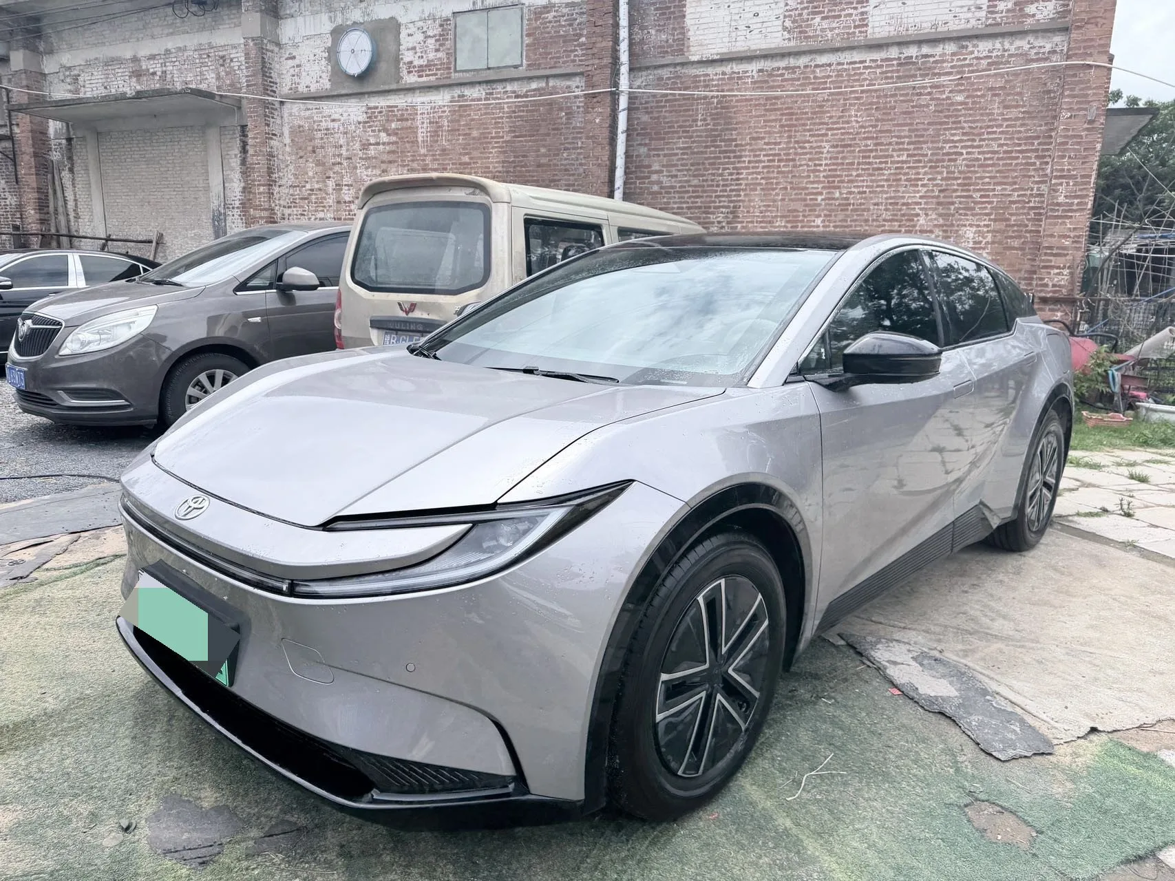 Toyota 2025 bZ5 550 JOY Automatic
