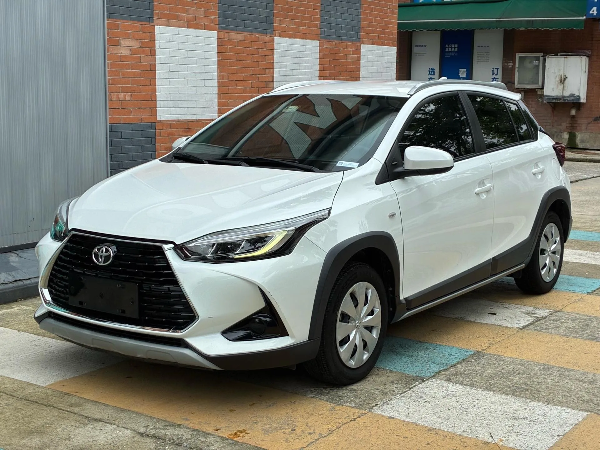 2020 Yaris L 1.5L CVT Leading Edition