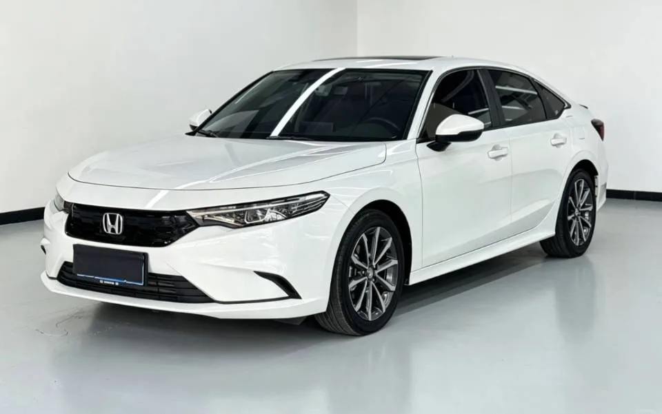 Honda 2025 Stylish 1.5T CVT 240TURBO Tech Edition Automatic