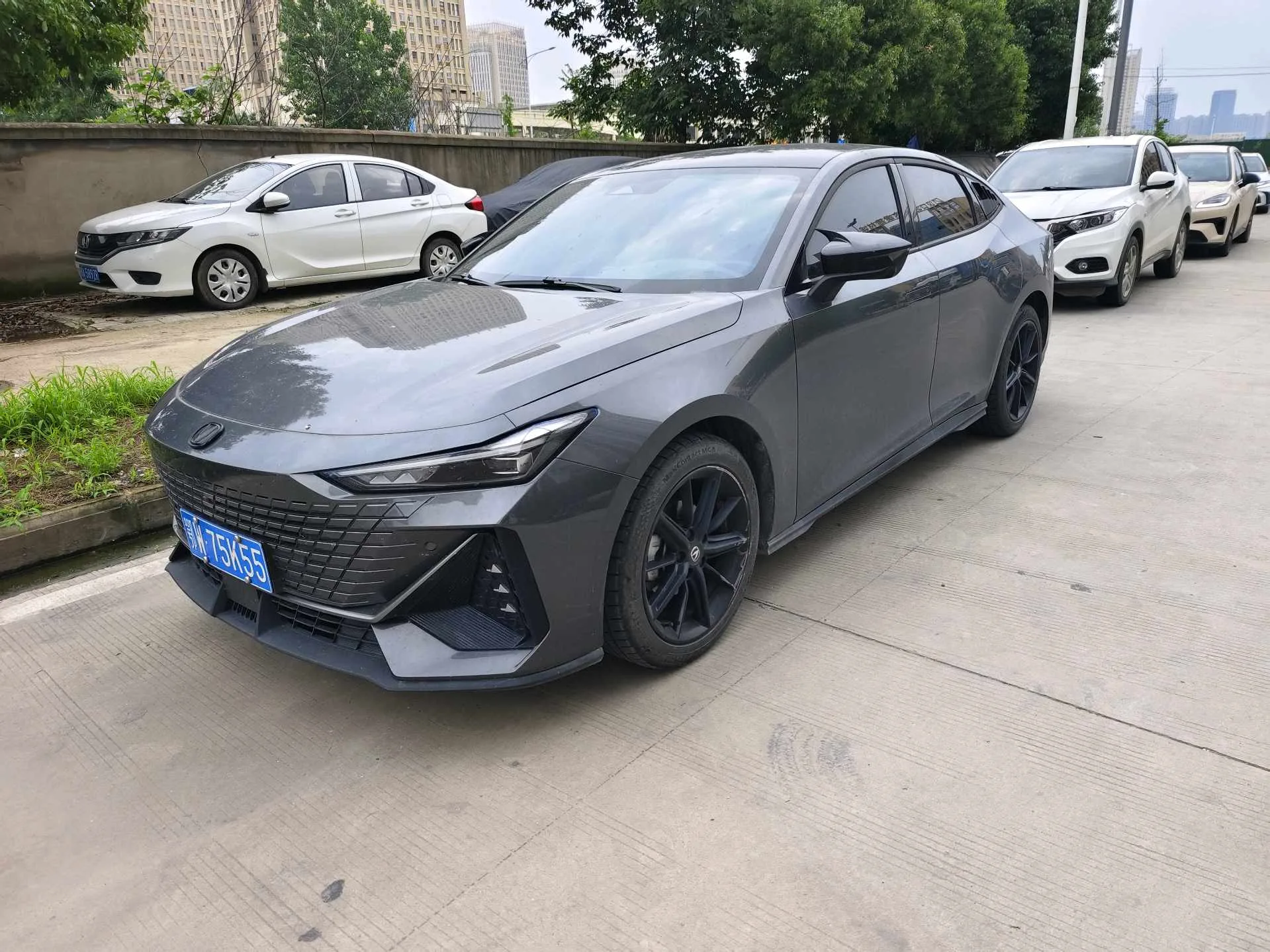 Changan 2023 UNI-V 1.5T Premium Automatic