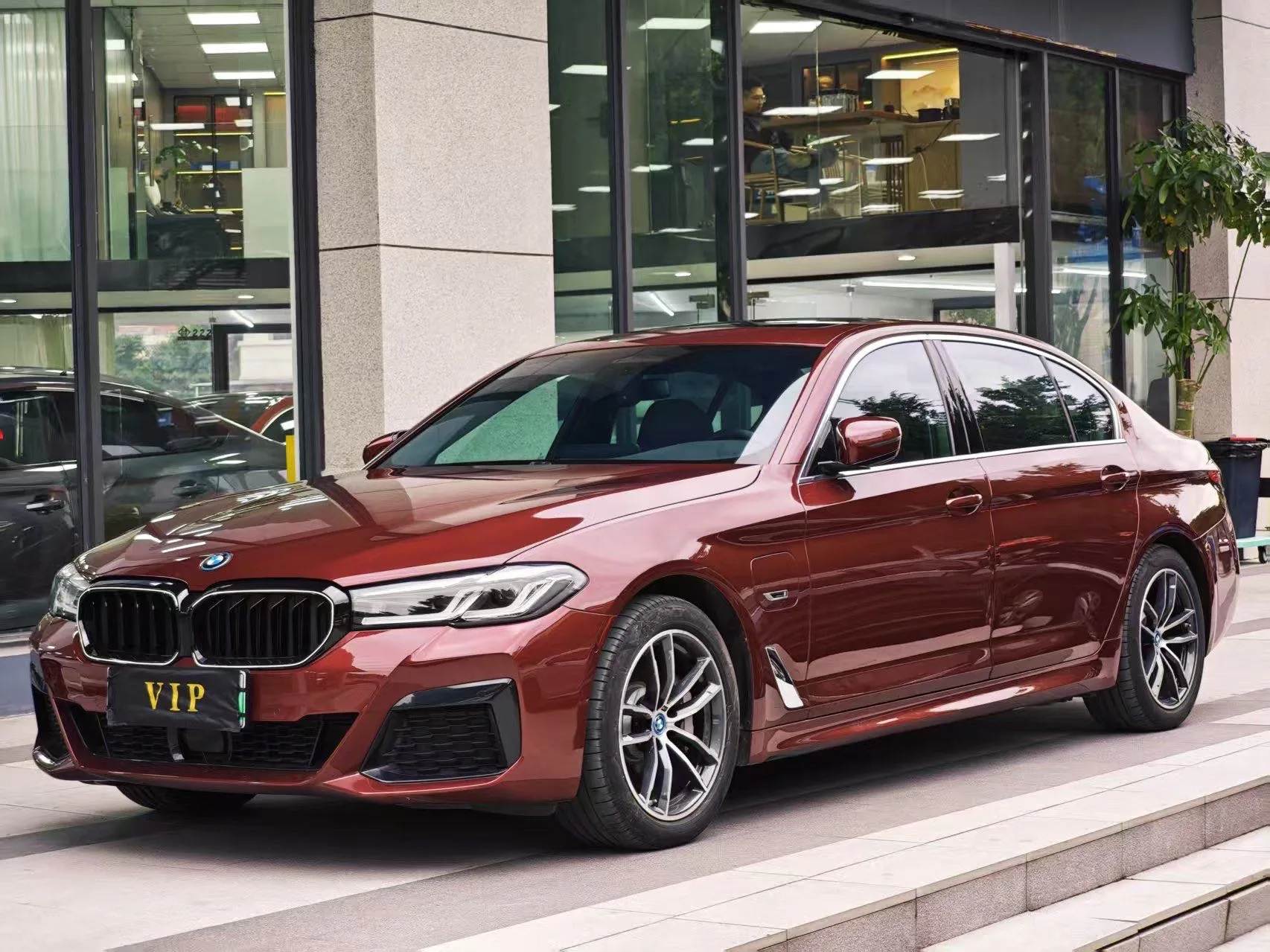 BMW 5 Series PHEV 2022 Facelift 535Le M Sport Package