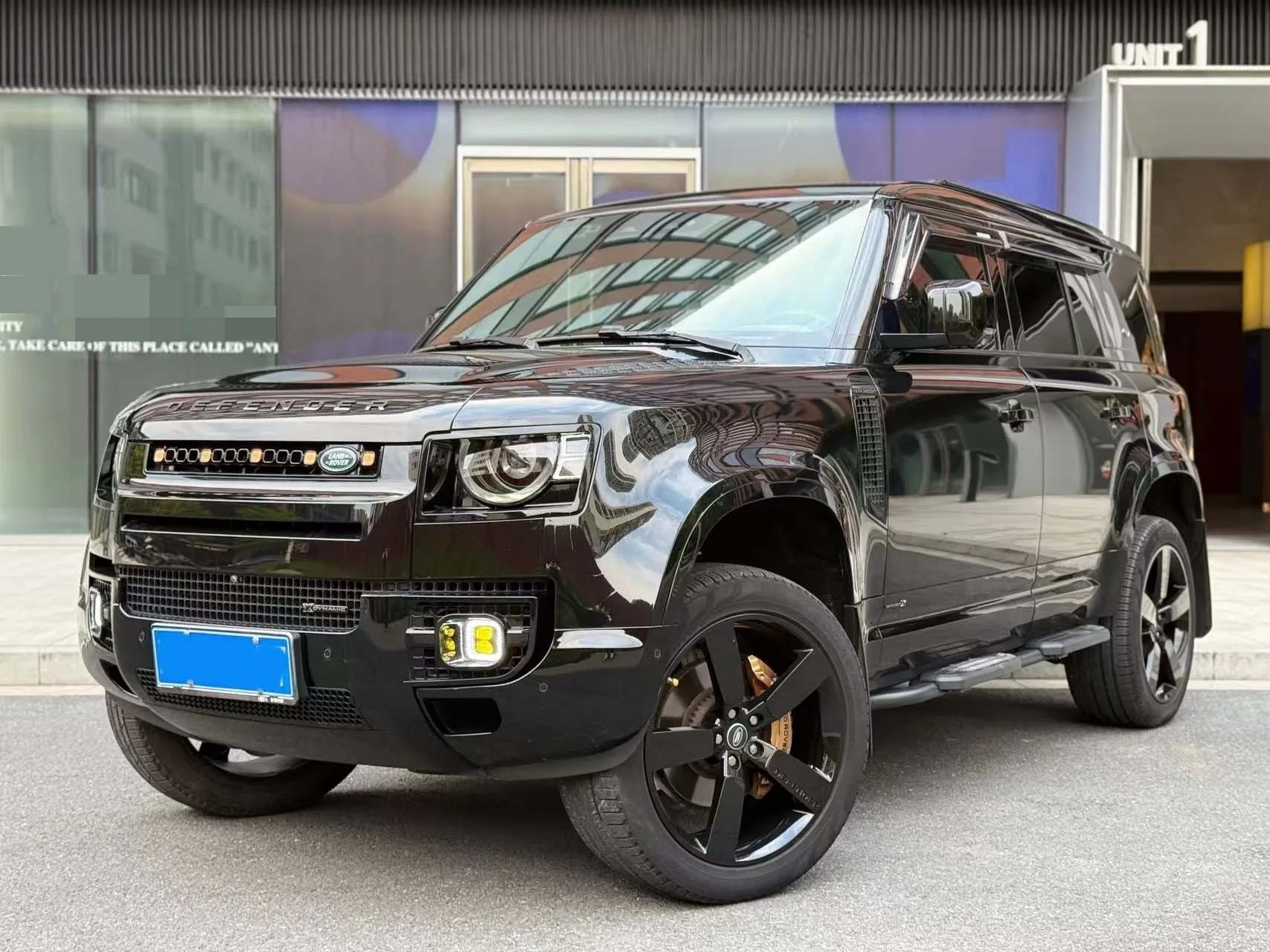 2023 Land Rover Defender Facelift 110 3.0T P400 Dark Edition