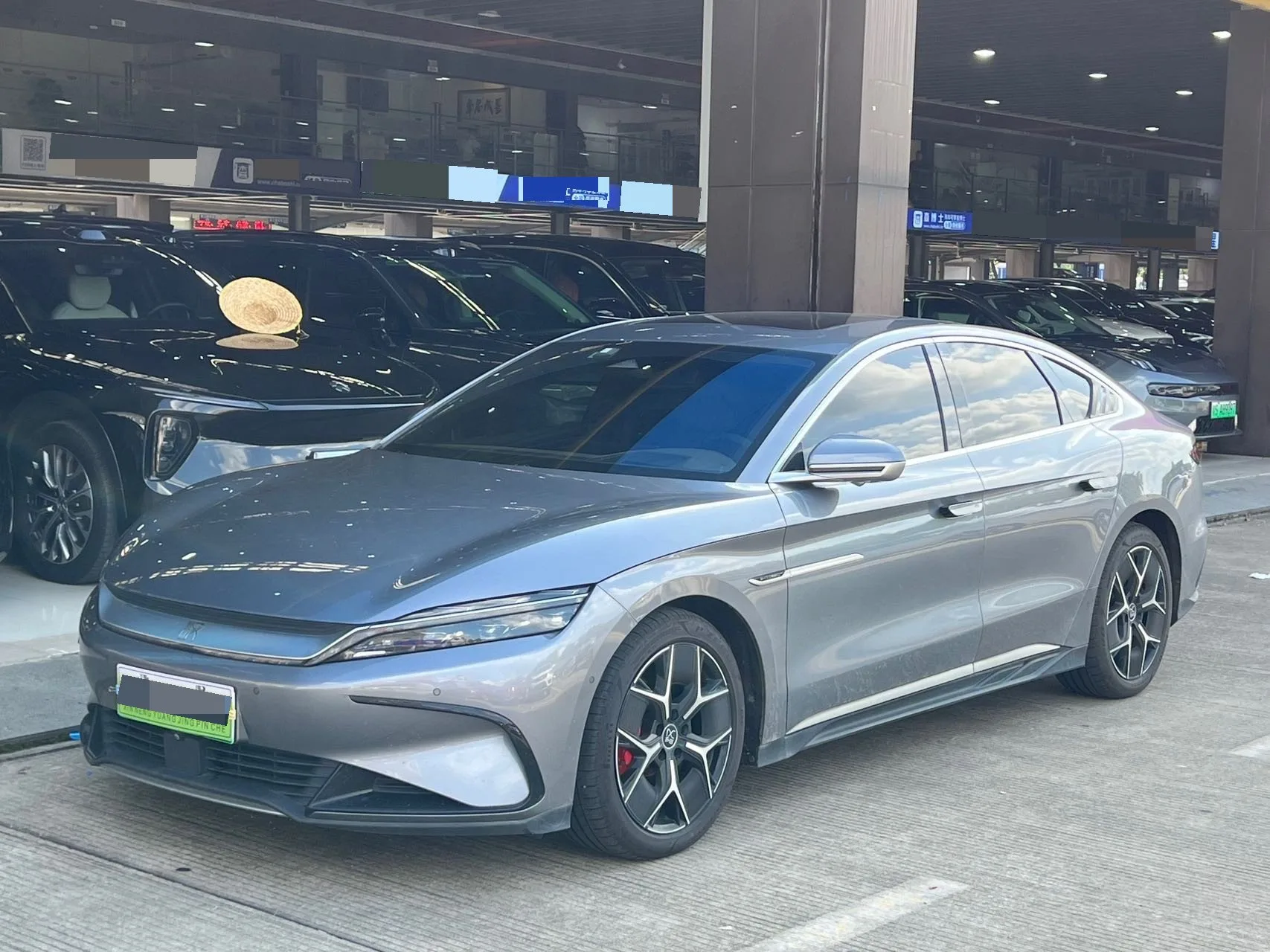 Han 2022 EV Genesis Edition 715KM Front-Wheel Drive Flagship Model