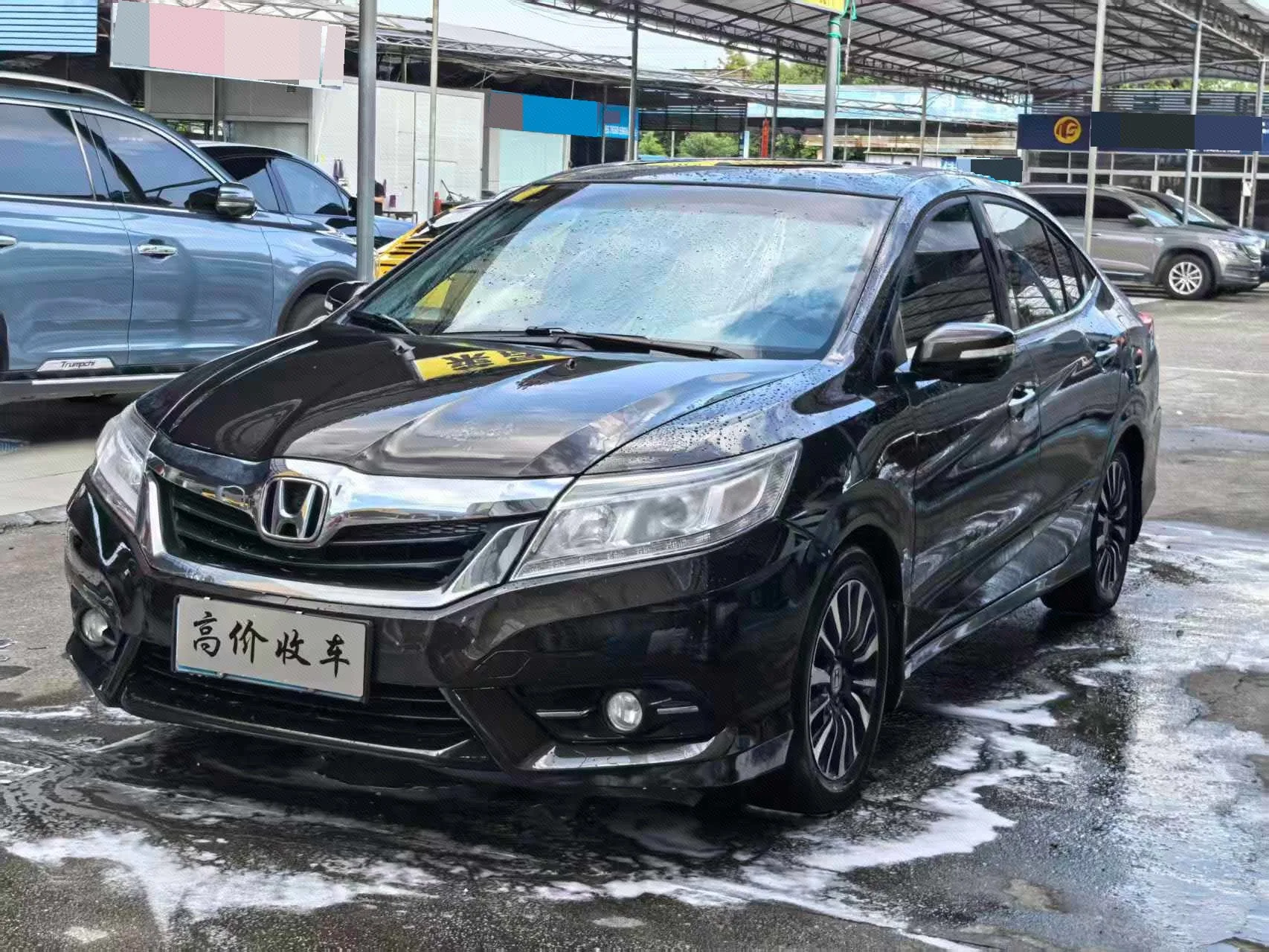 Honda Crider 2013 1.8L Automatic Deluxe Edition