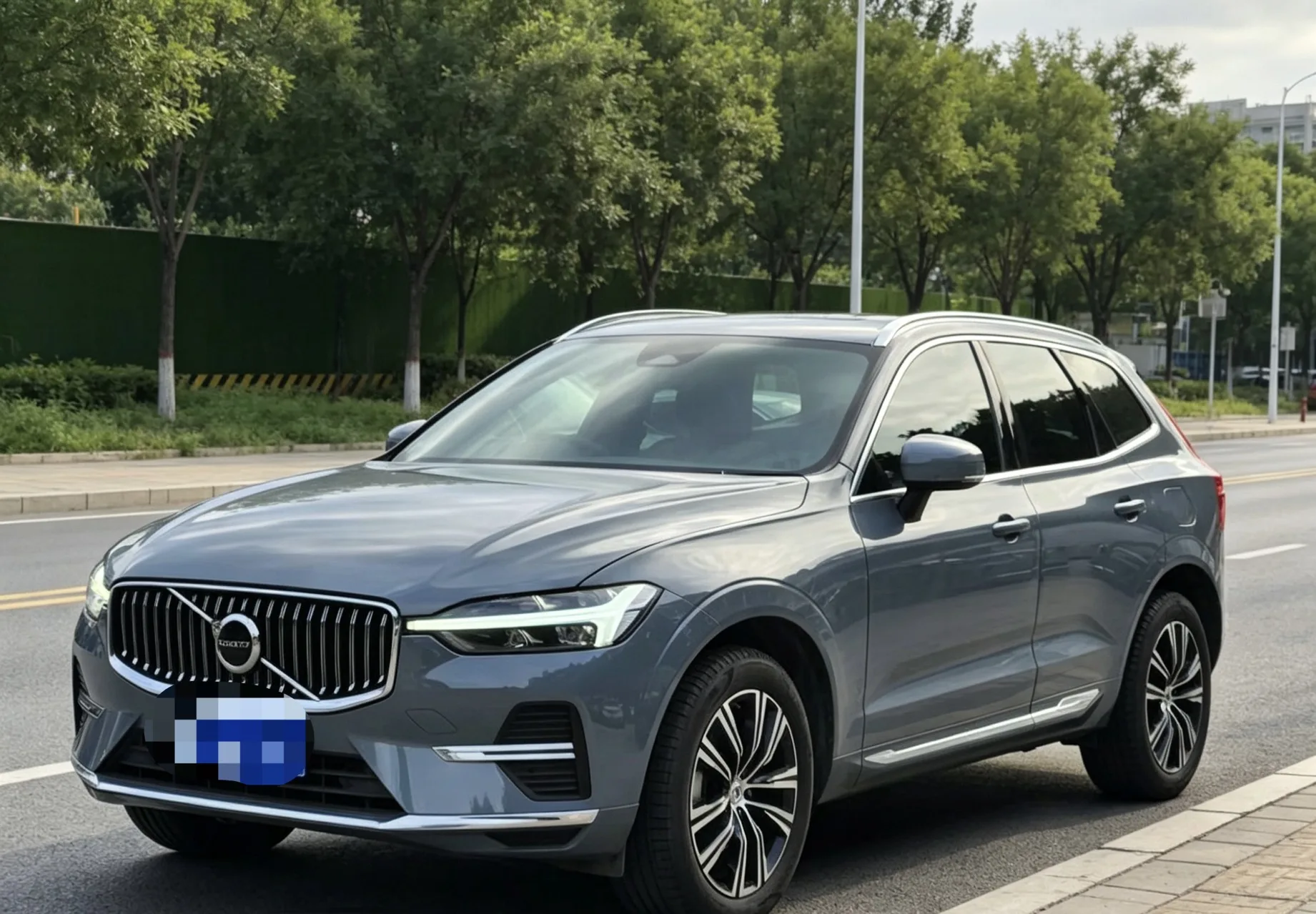 2022 Вольво XC60 B5 Полный привод Надпись Роскошь Версия
