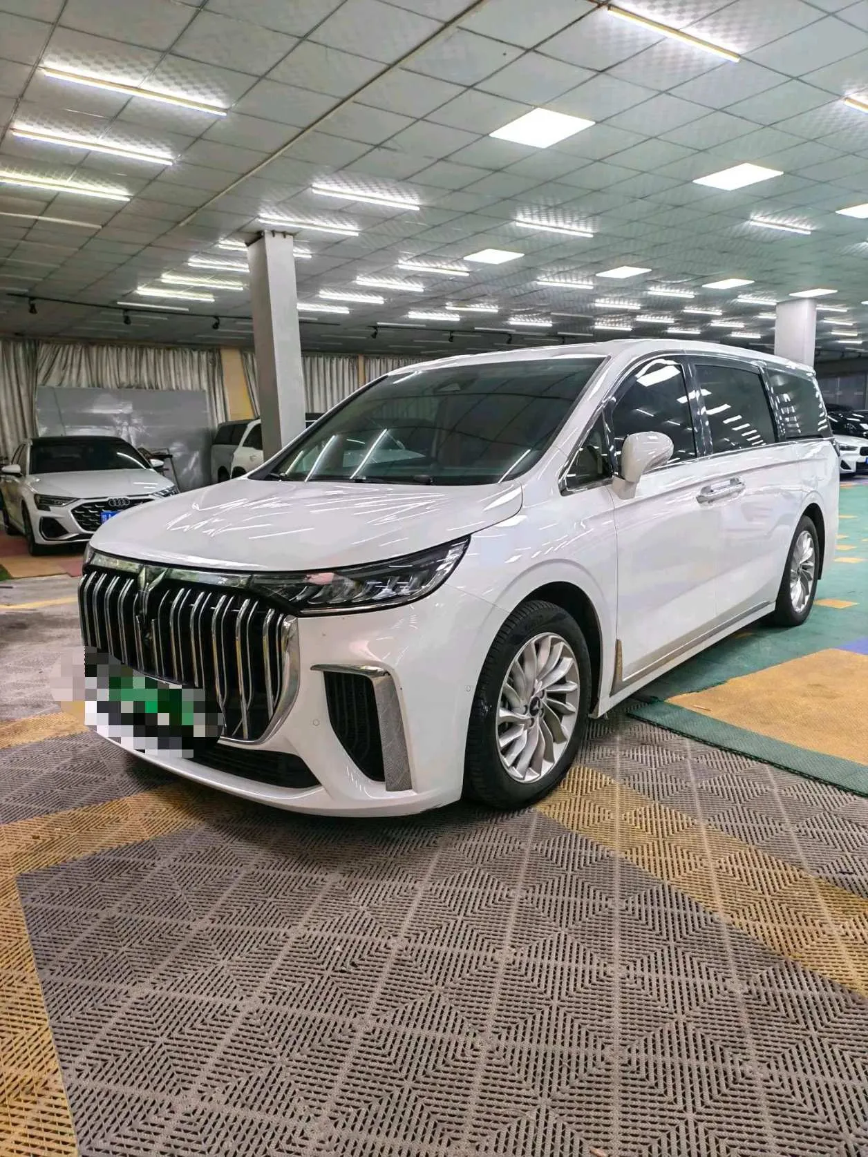Dreamer 2024 PHEV Extended Range Premium Edition
