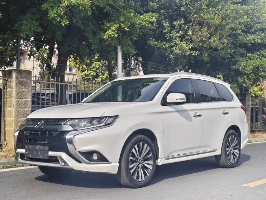 2021 Outlander 2.4L 4WD Enjoy Edition, 7-Seater