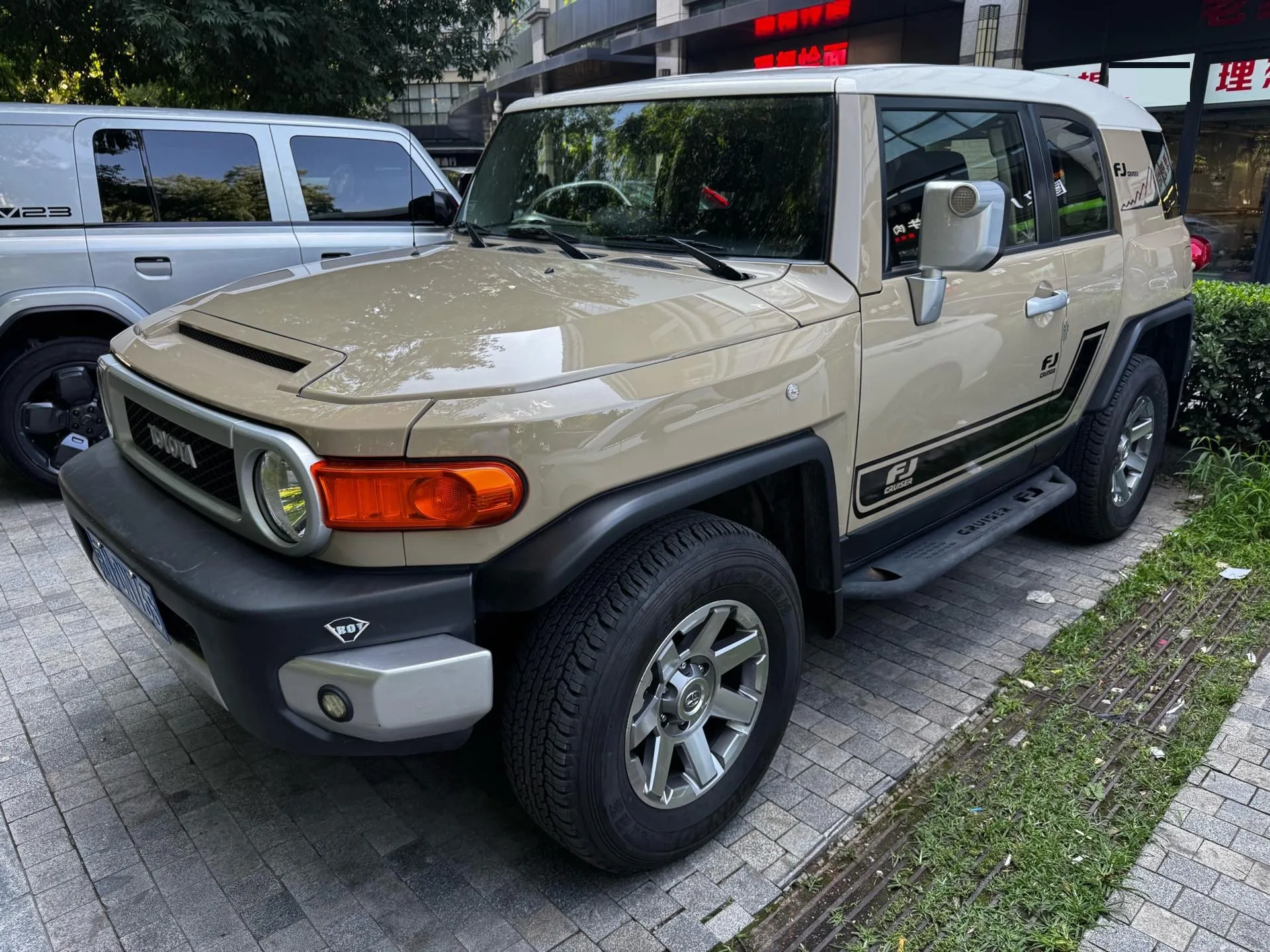 Toyota FJ Cruiser (Imported) 2021 Model Year FJ Cruiser 4.0 Middle East Edition Automatic Transmission