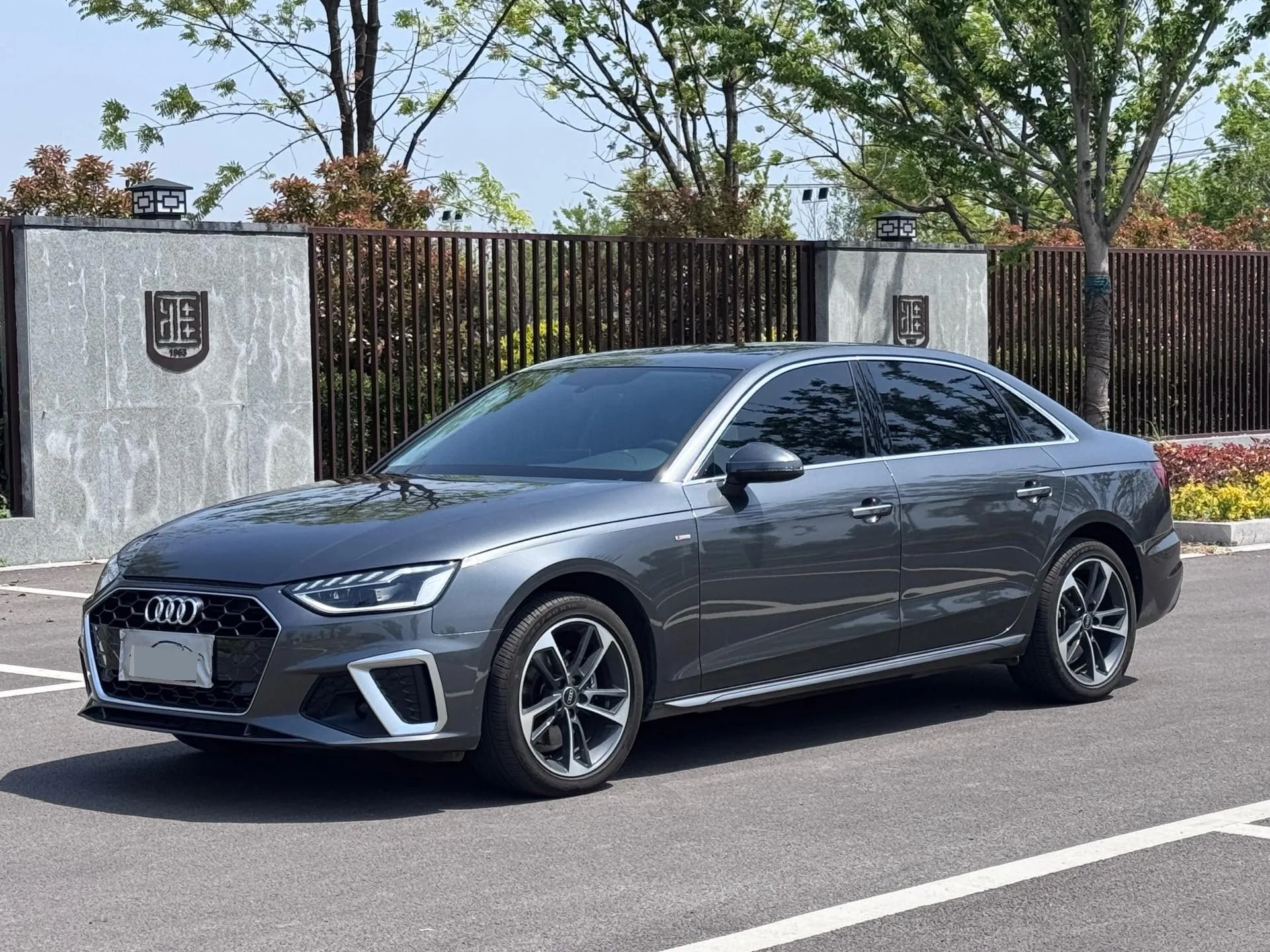Audi 2024 A4L 2.0TFSI 40TFSI Fashion Dynamic Automatic
