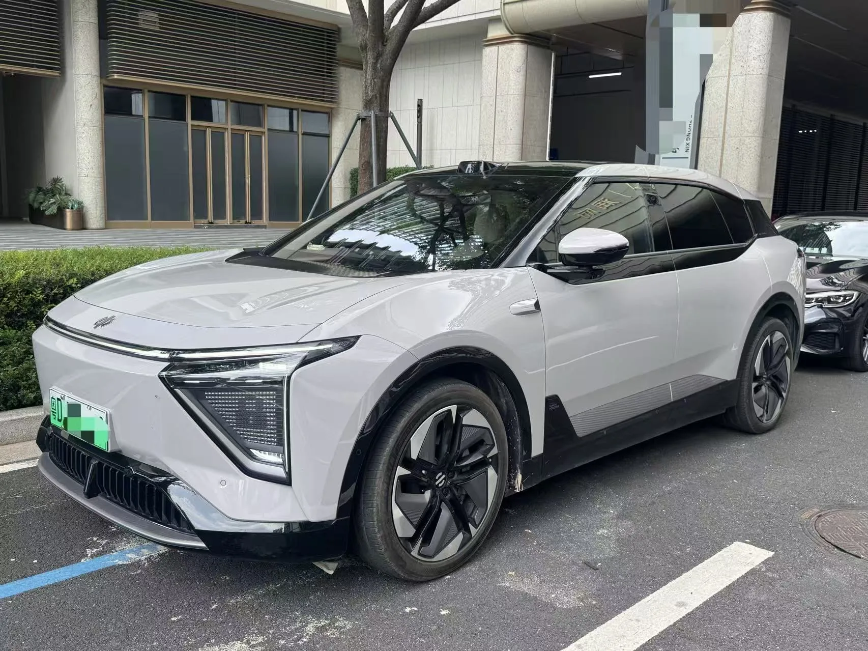 HiPhi Y 2023 560km Elite Edition