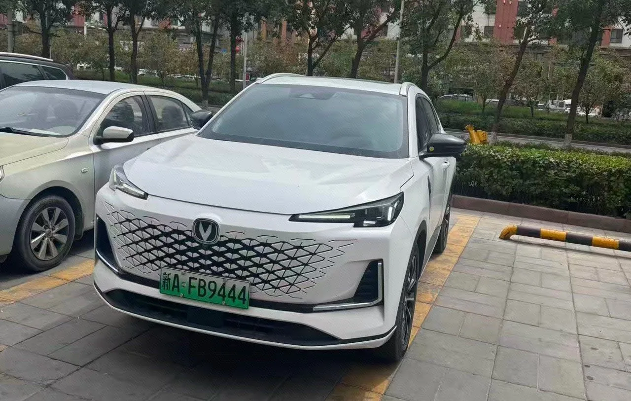 Changan CS55PLUS New Energy 2025 Model "Smart New Blue Whale" 125 km "Warship Edition"