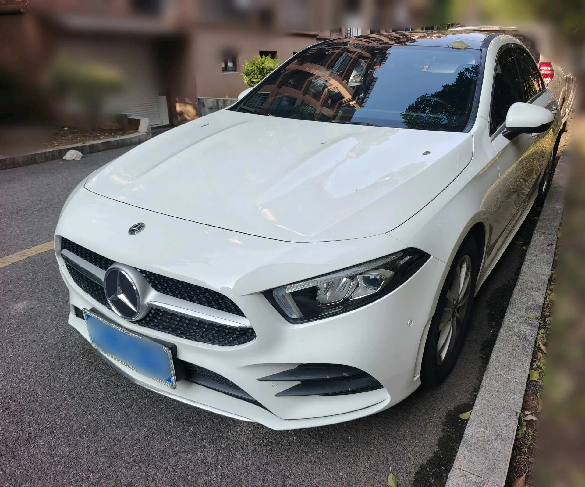 Mercedes-Benz A-Class 2021 A 200 L Sport Sedan Fashion Edition