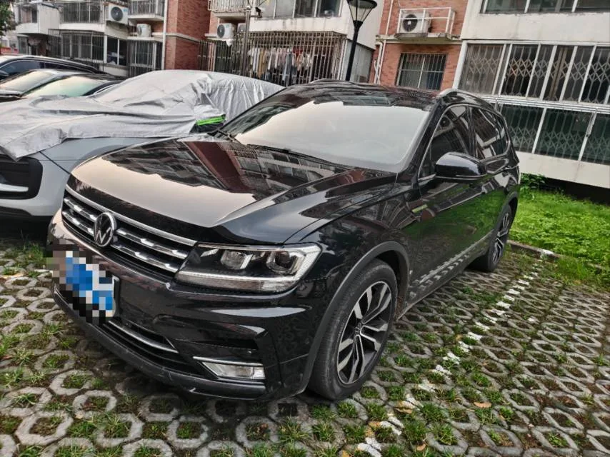 Tiguan L 2021 330TSI Automatic 2WD R-Line Premium Edition