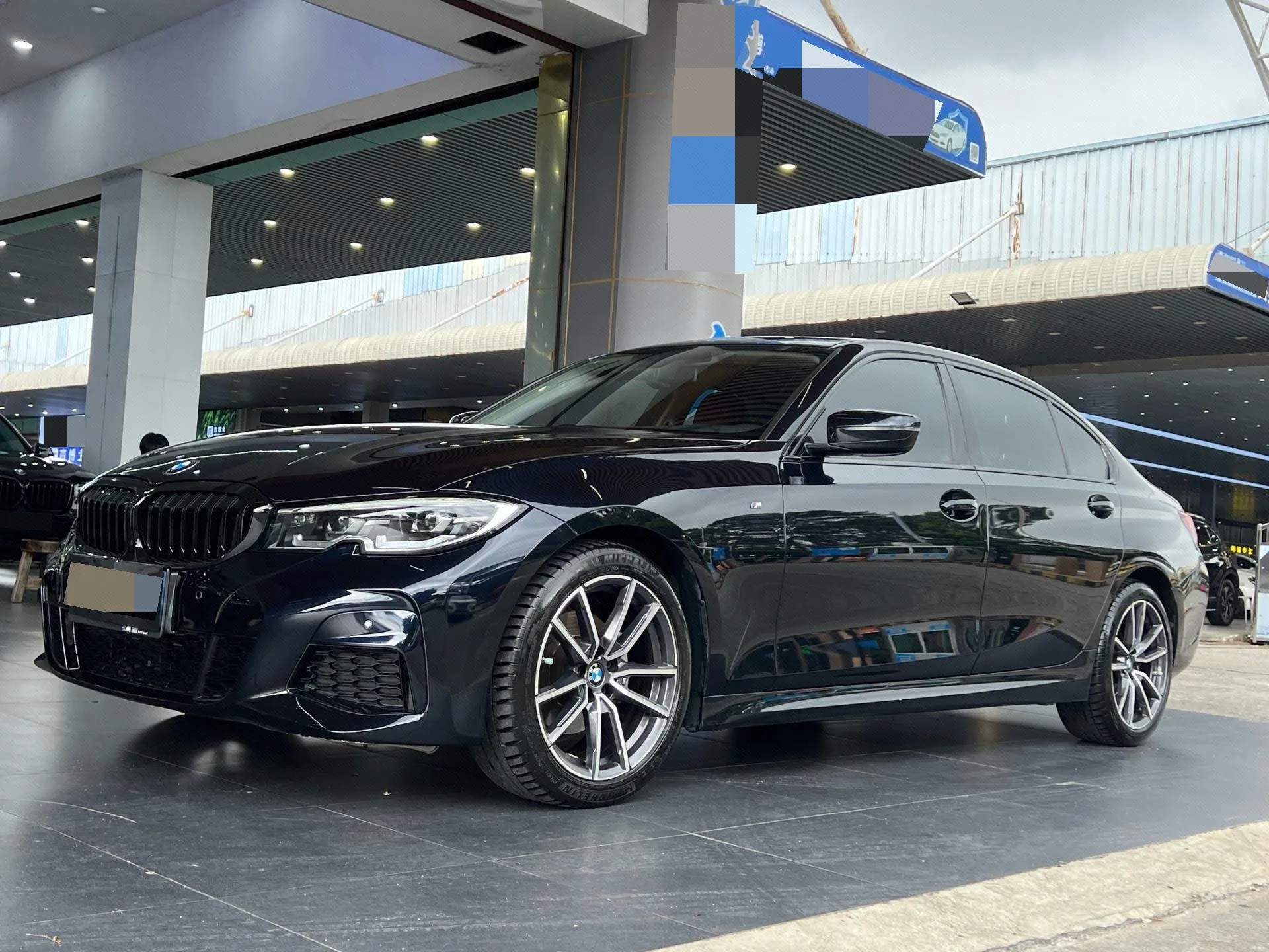 2022 BMW 3 Ряд Триста двадцать литров М Спорт Упаковка