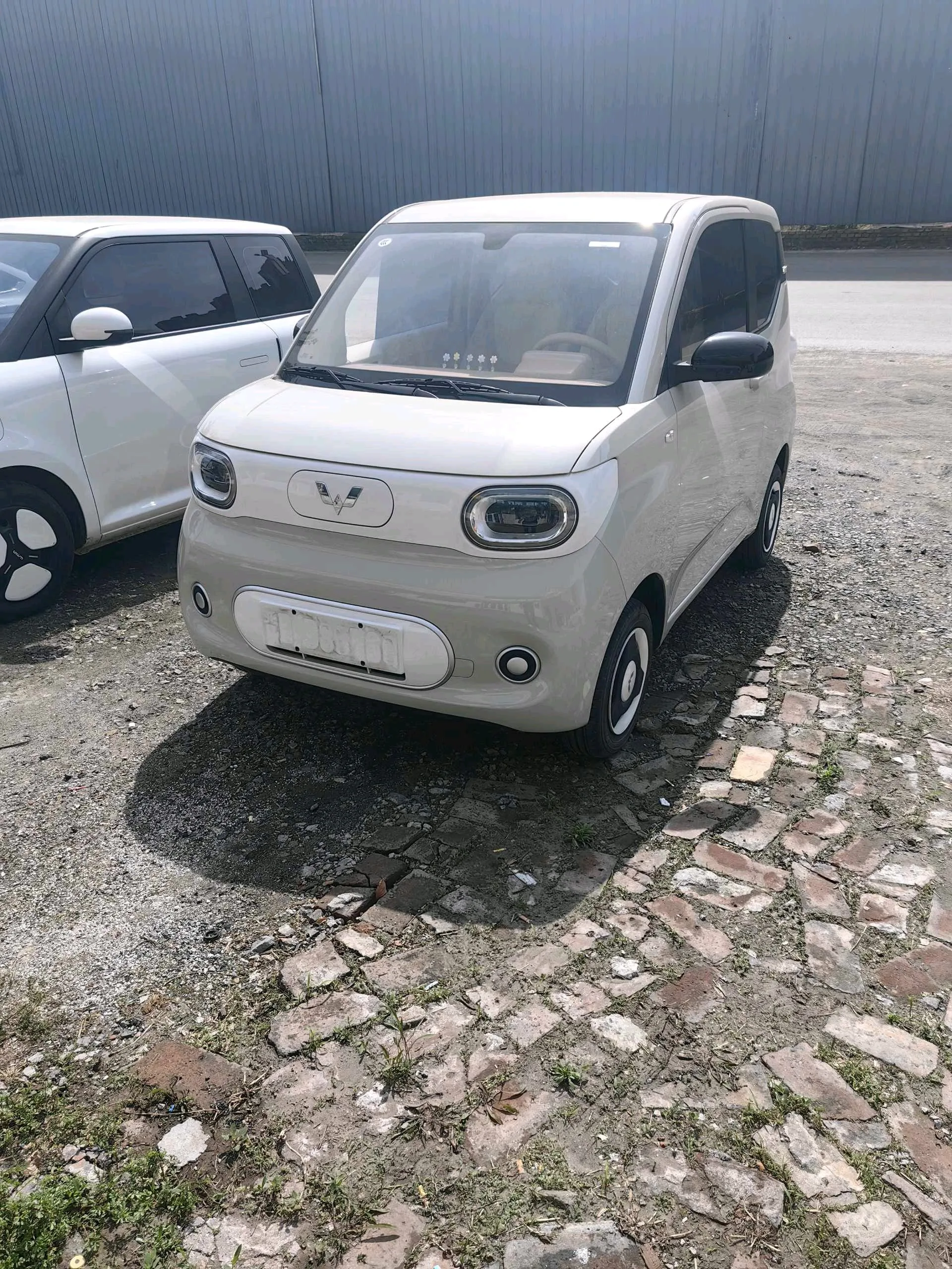 洪光 迷你电动车 2024 马卡龙 模型, 215公里