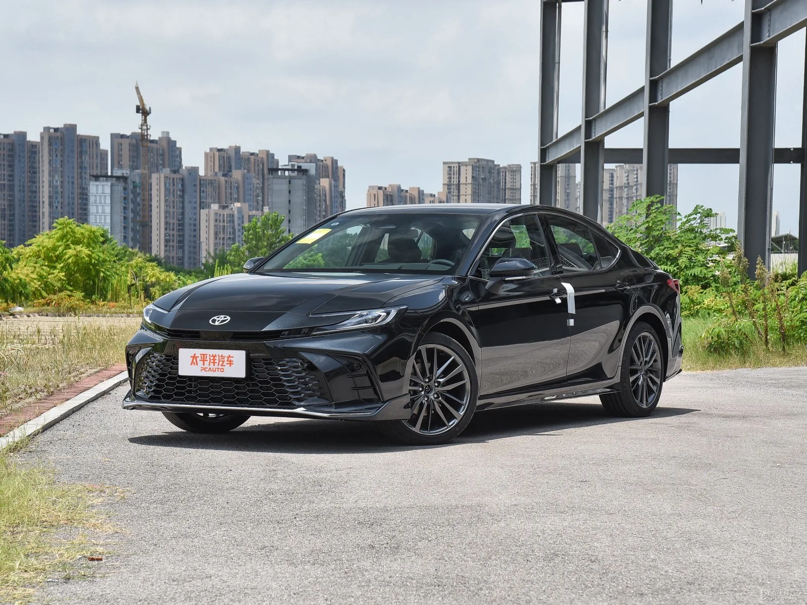 GAC Toyota Camry Hybrid Sport Plus — Modified new car for export from China (listing thumbnail)