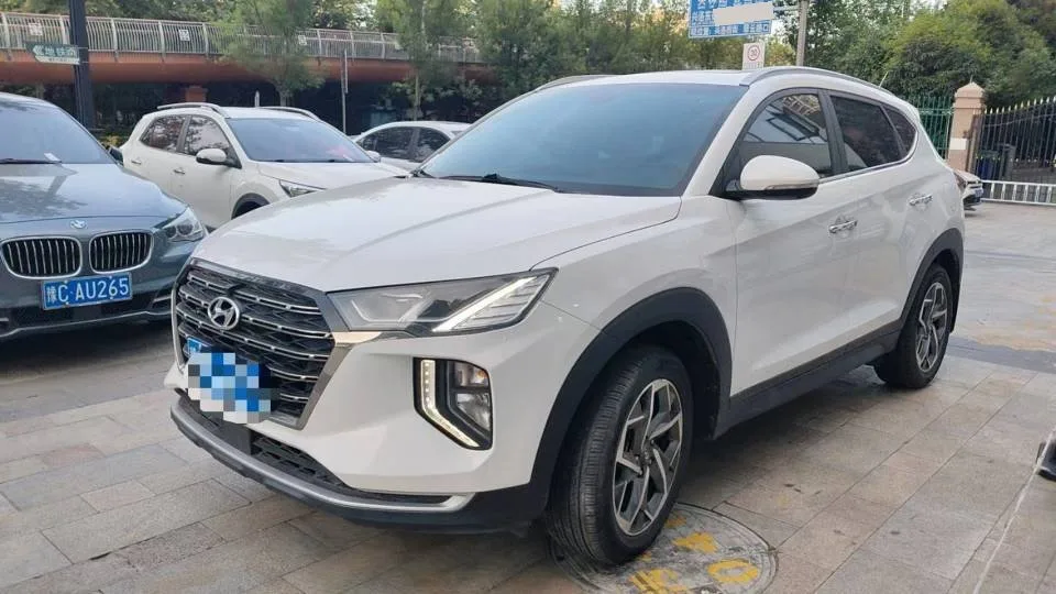 Tucson 2020 280TGDi Dual-Clutch Two-Wheel Drive Fashion Edition (National V Emission Standard)