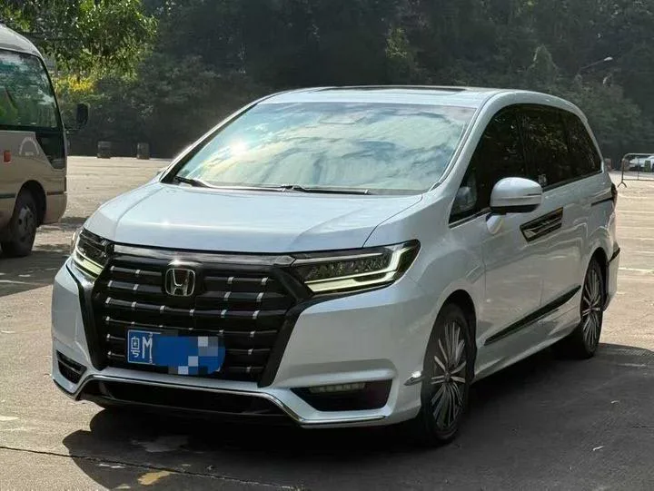 Honda 2024 Elysion e:HEV 2.0 CVT Comfort Edition Automatic