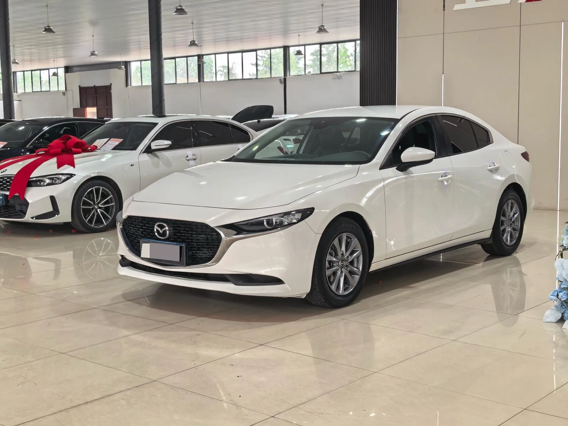 Mazda3 Скажи мне 2022 2,0 l Автоматический Электродвигатель Версия