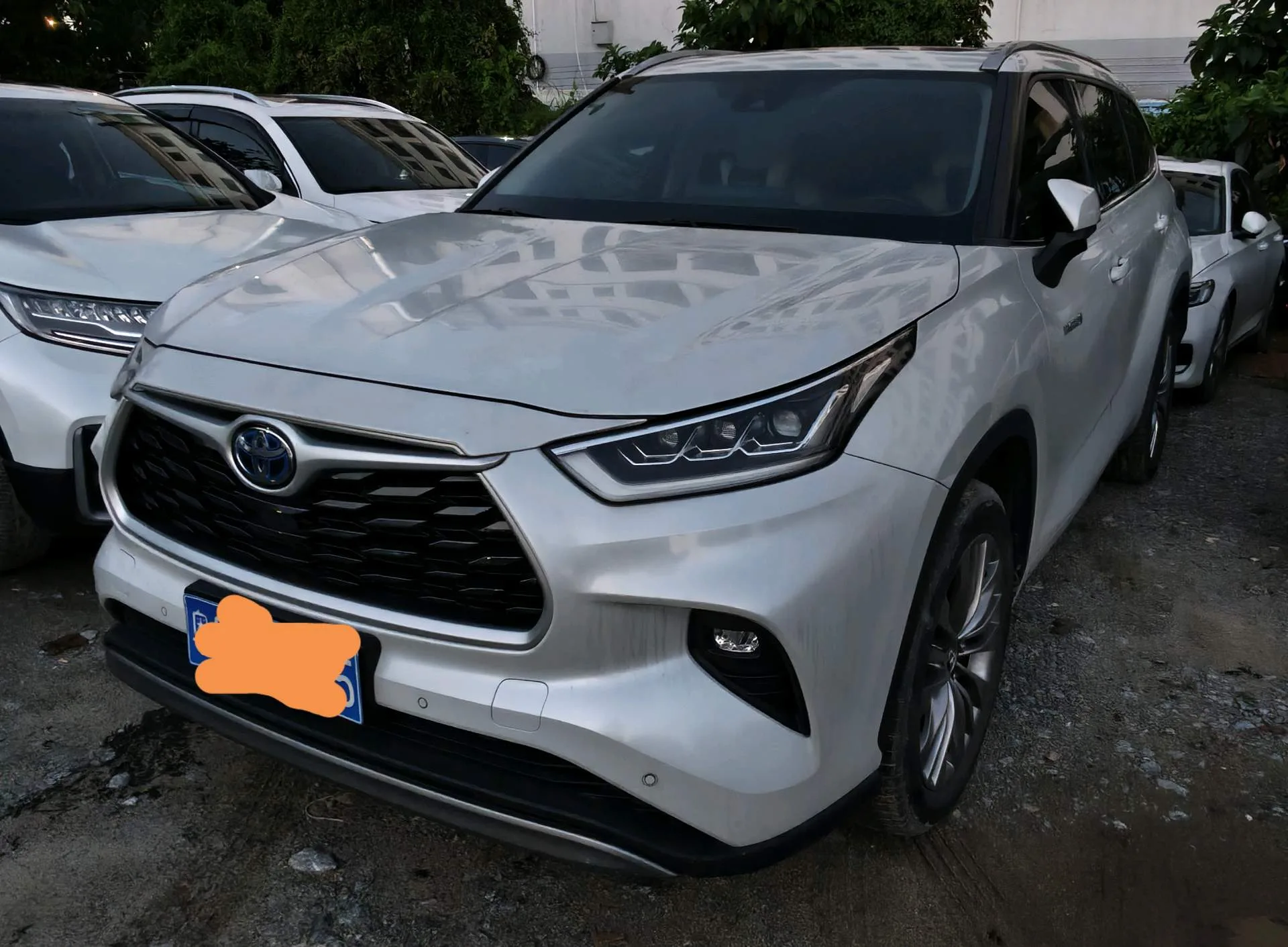 2022 Toyota Highlander Hybrid 2.5L AWD Premium 7-Seater